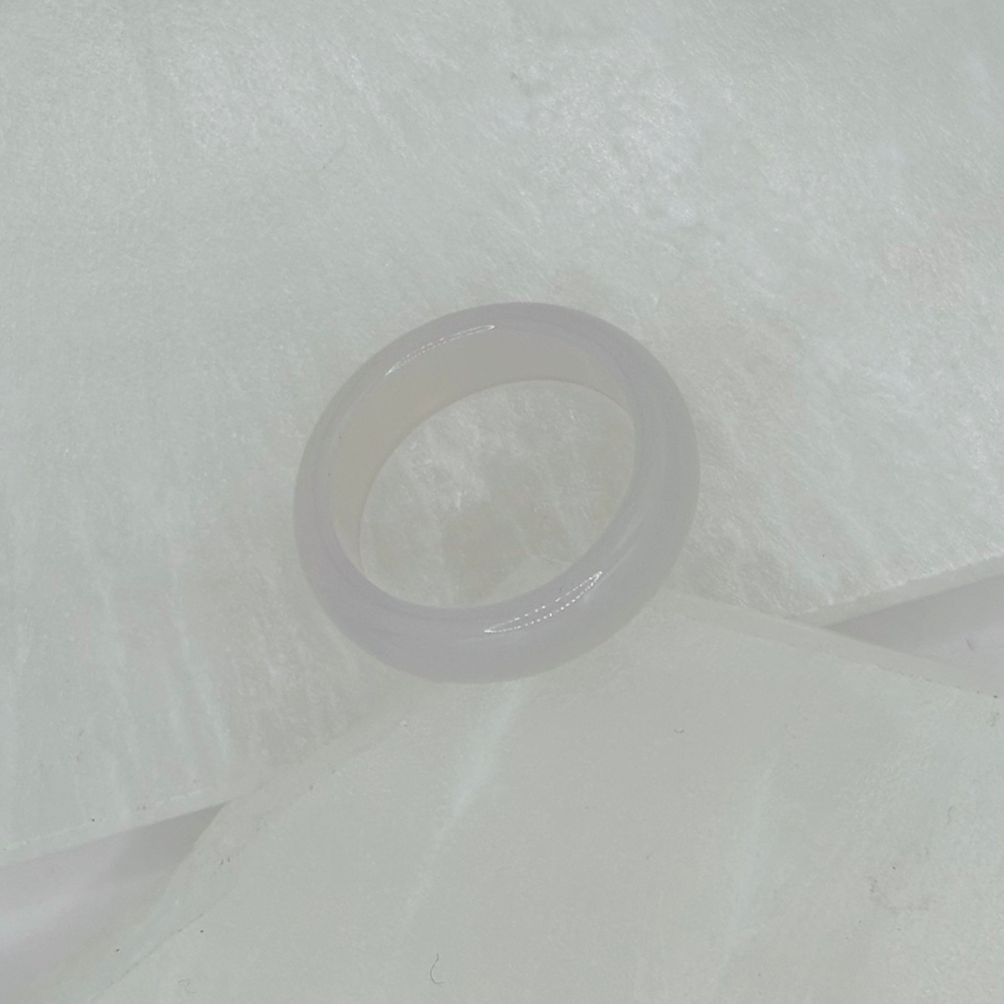 5MM WHITE AGATE ring