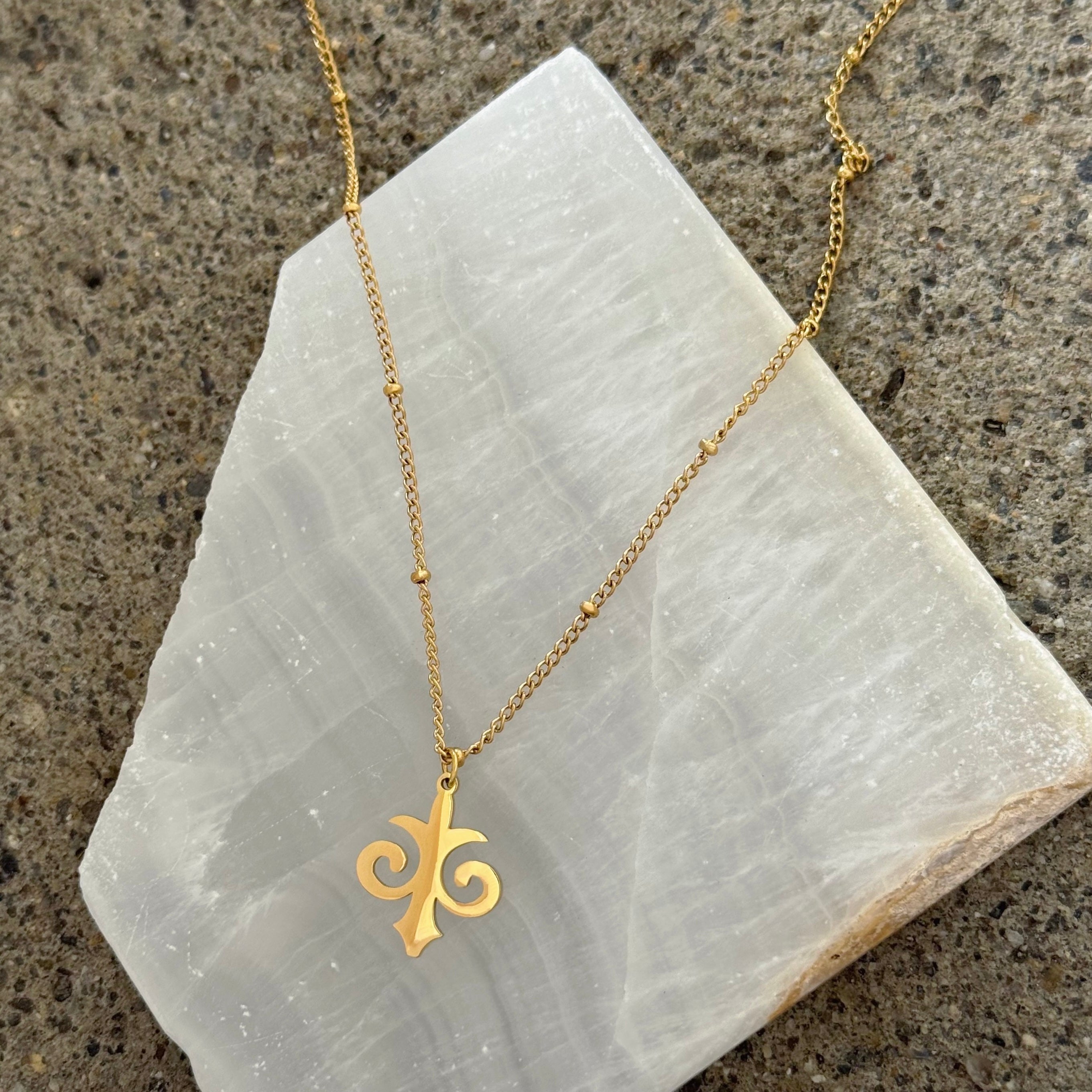 GOLD ADIGA FASHA CAUCASUS necklace