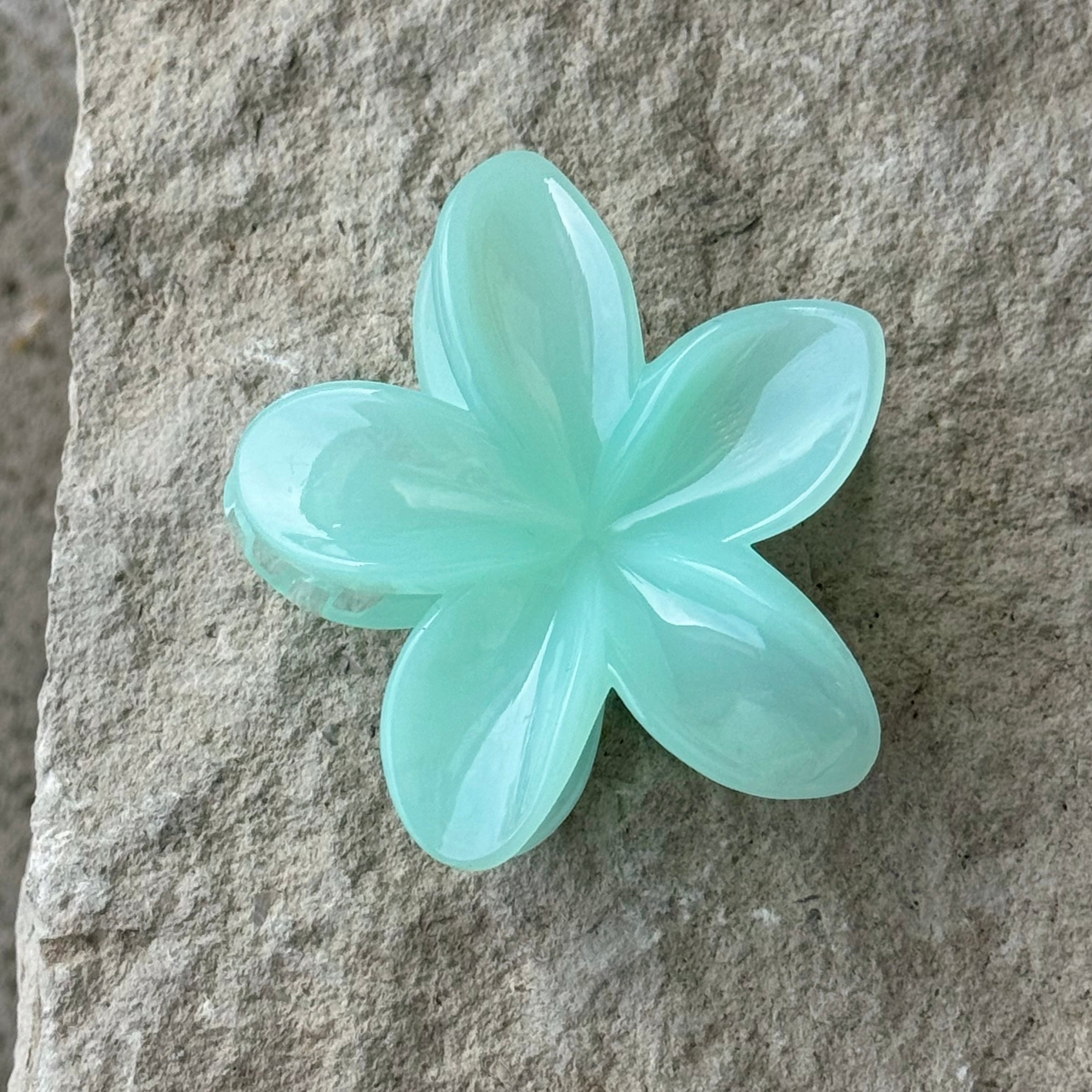 MINT GREEN FLOWER hair clip