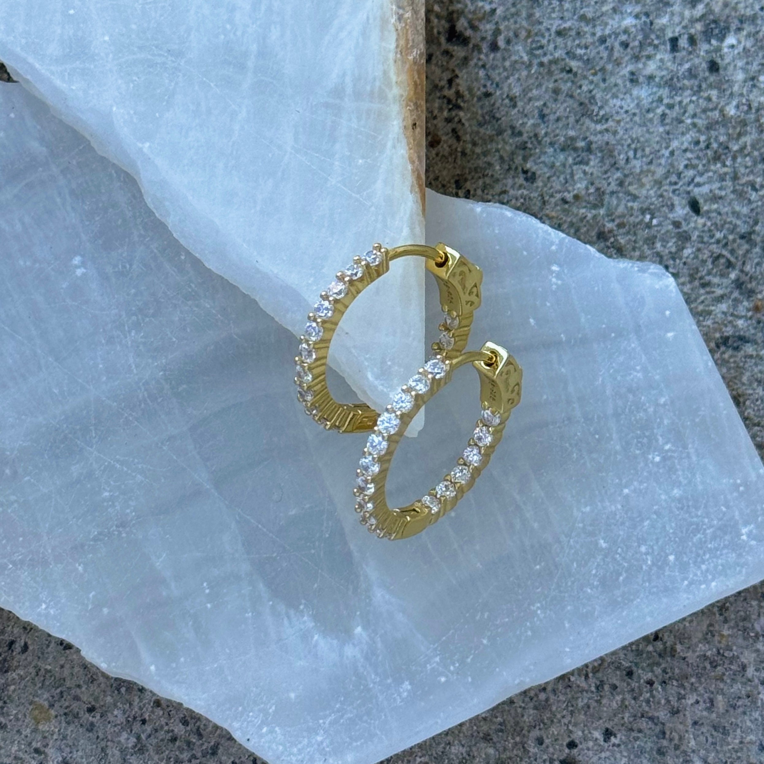21MM GOLD ROUND CRYSTAL HOOP earrings