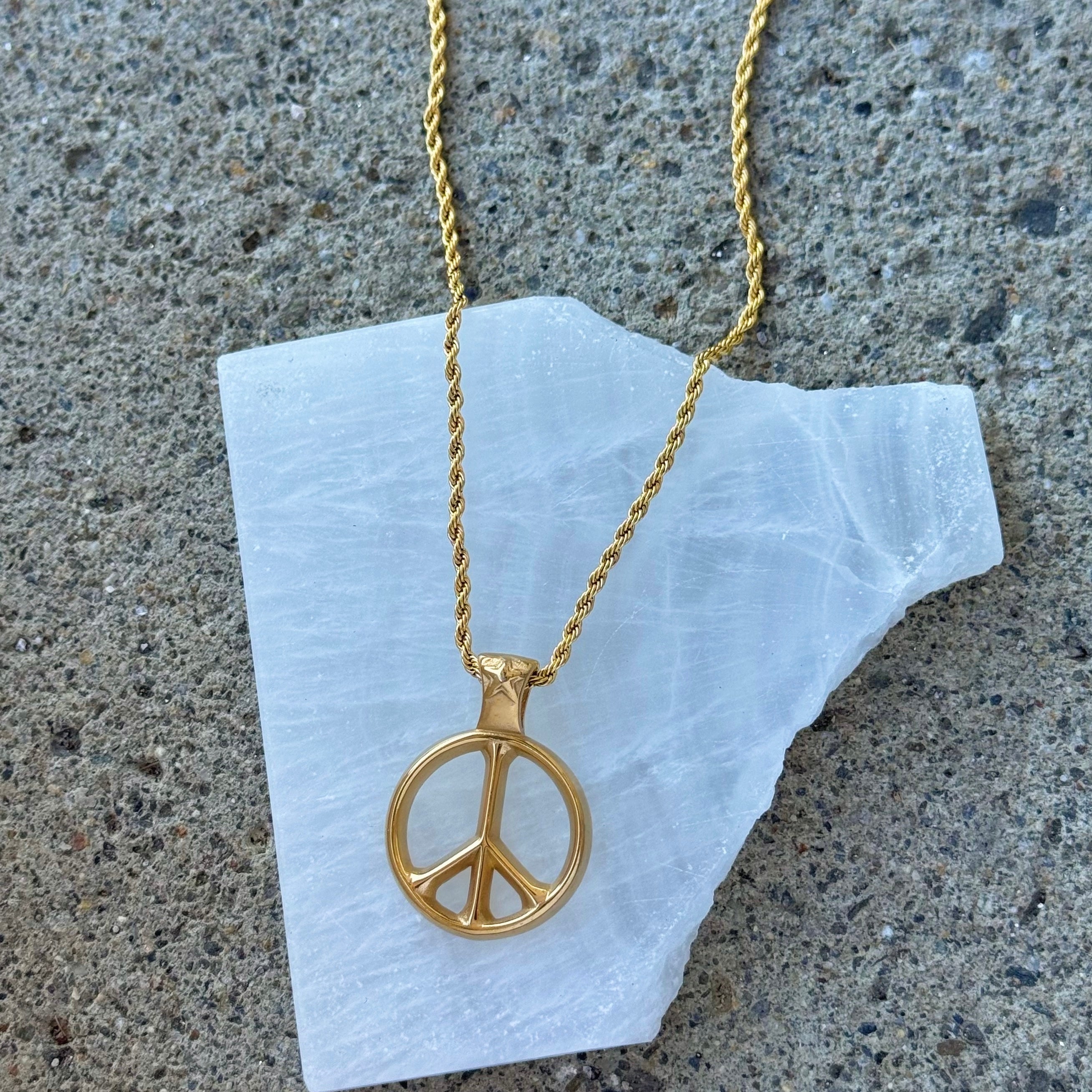 GOLD PEACE necklace