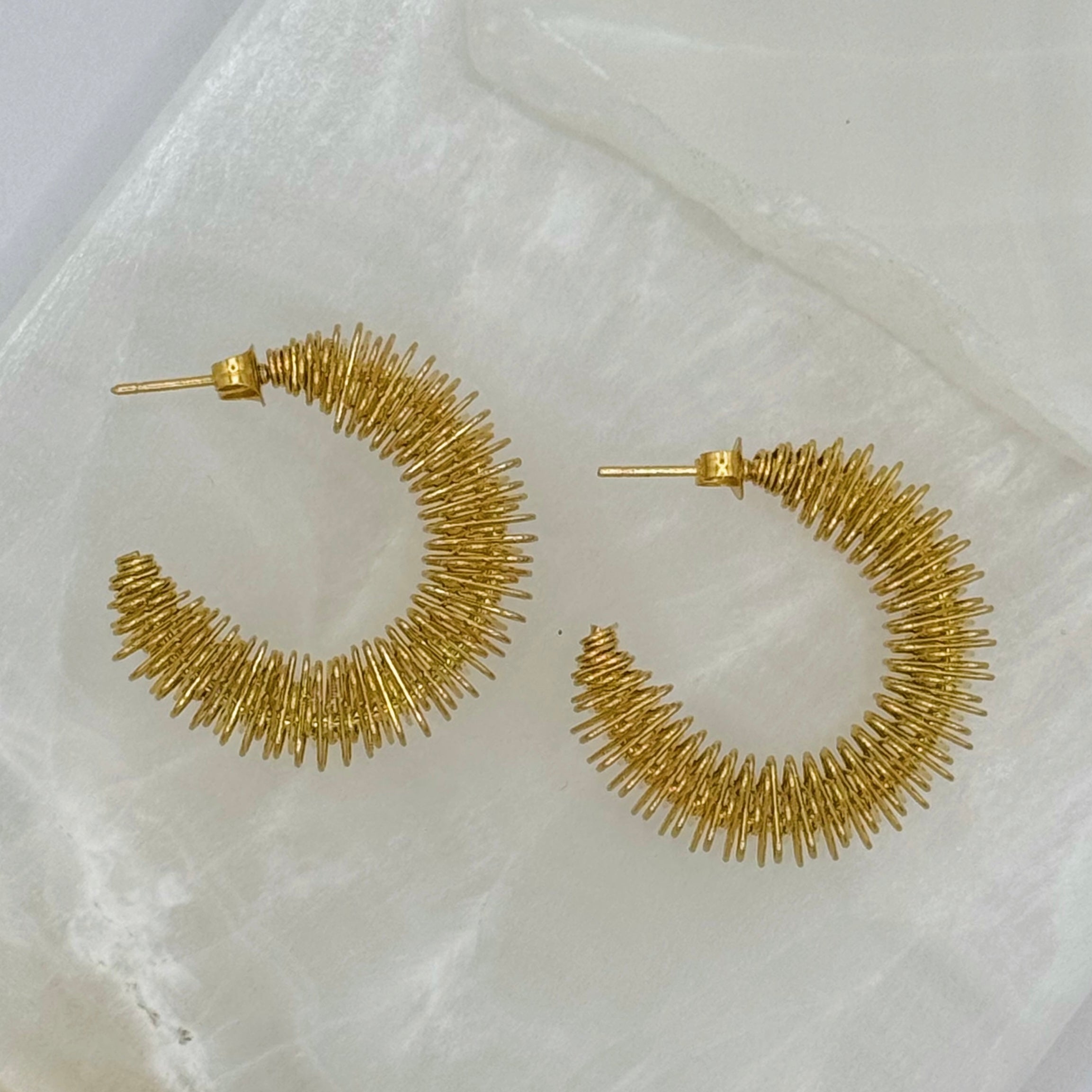 GOLD RITA SPIRAL HOOP earrings