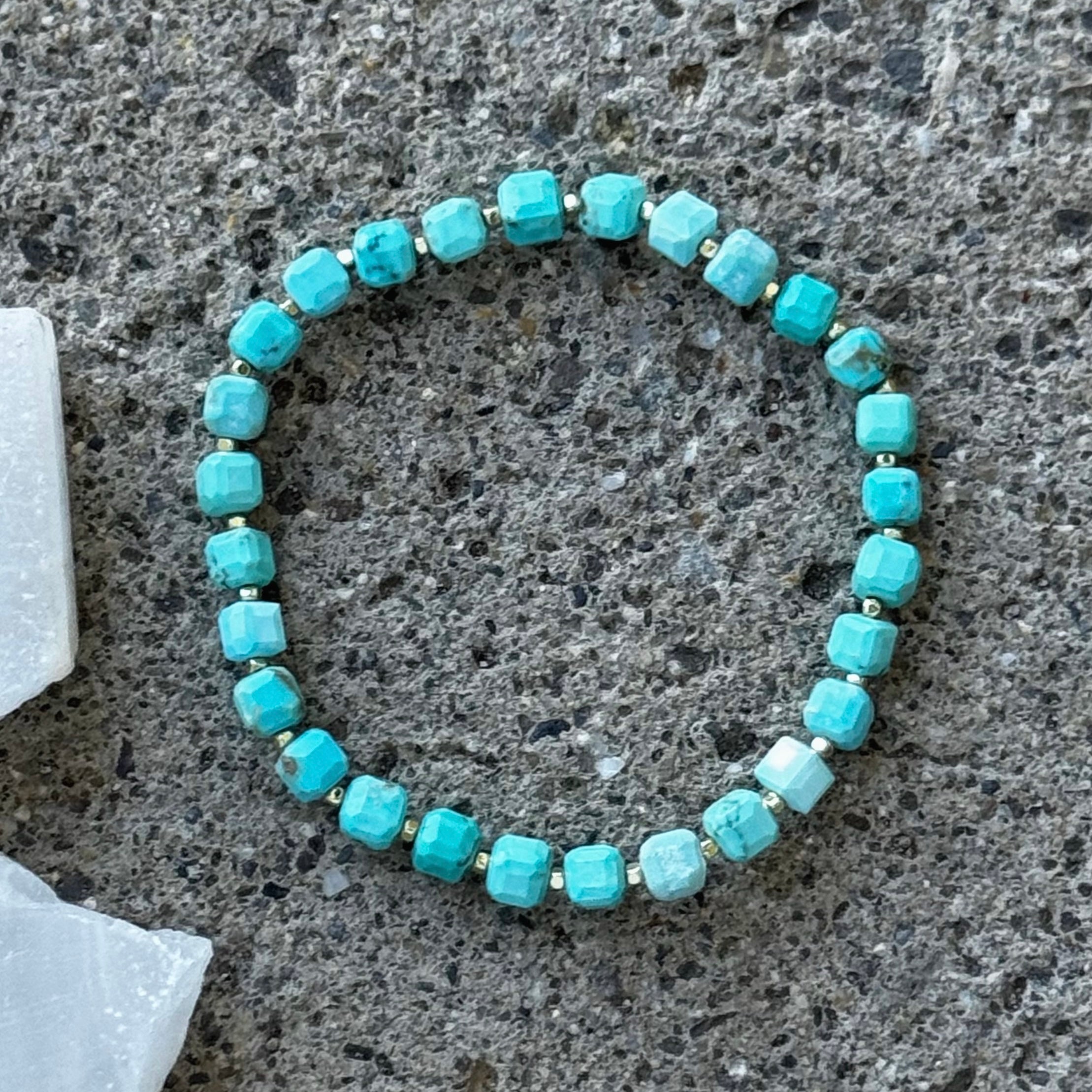 TURQUOISE SQUARE BEADED bracelet