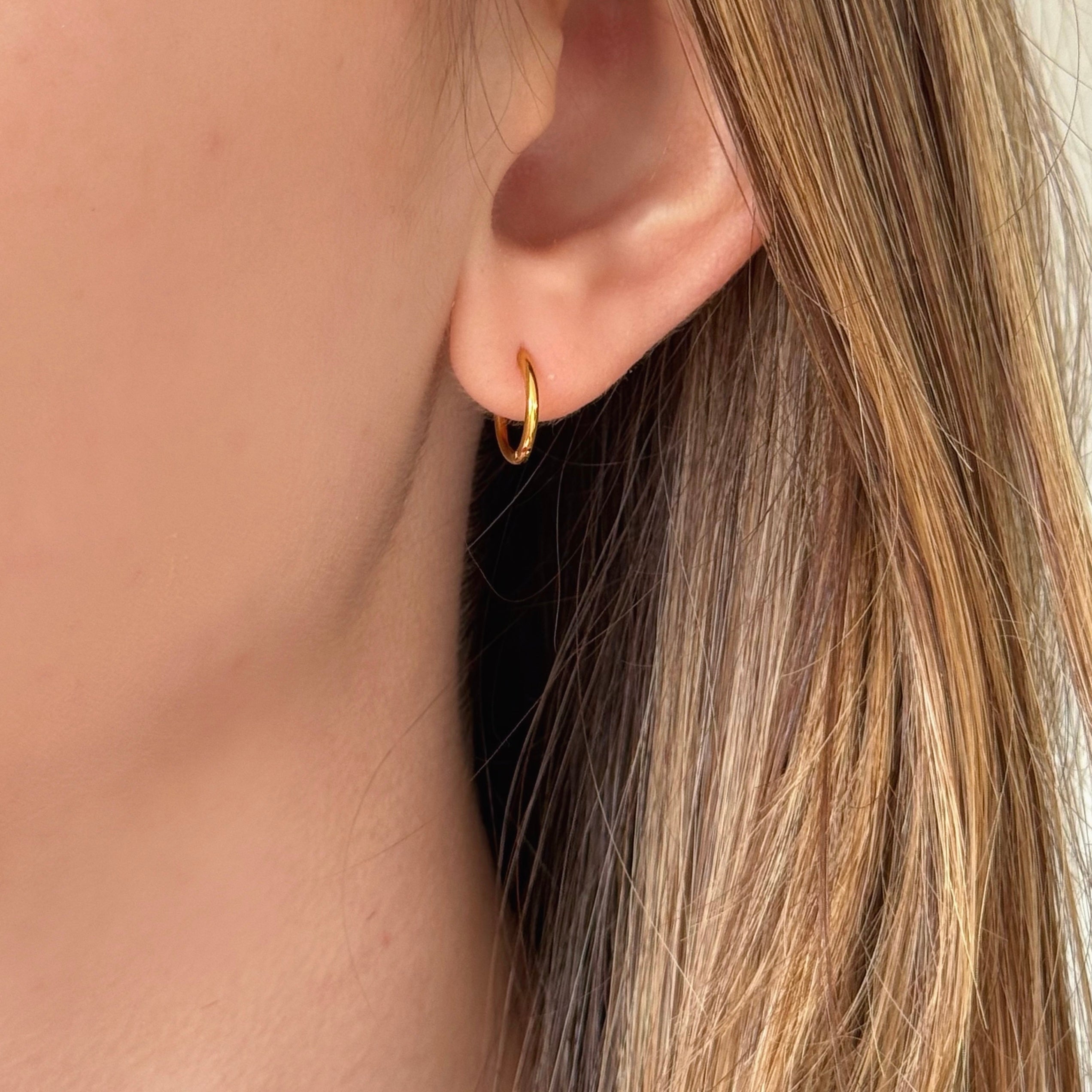 8MM GOLD THIN MINI HOOP earrings