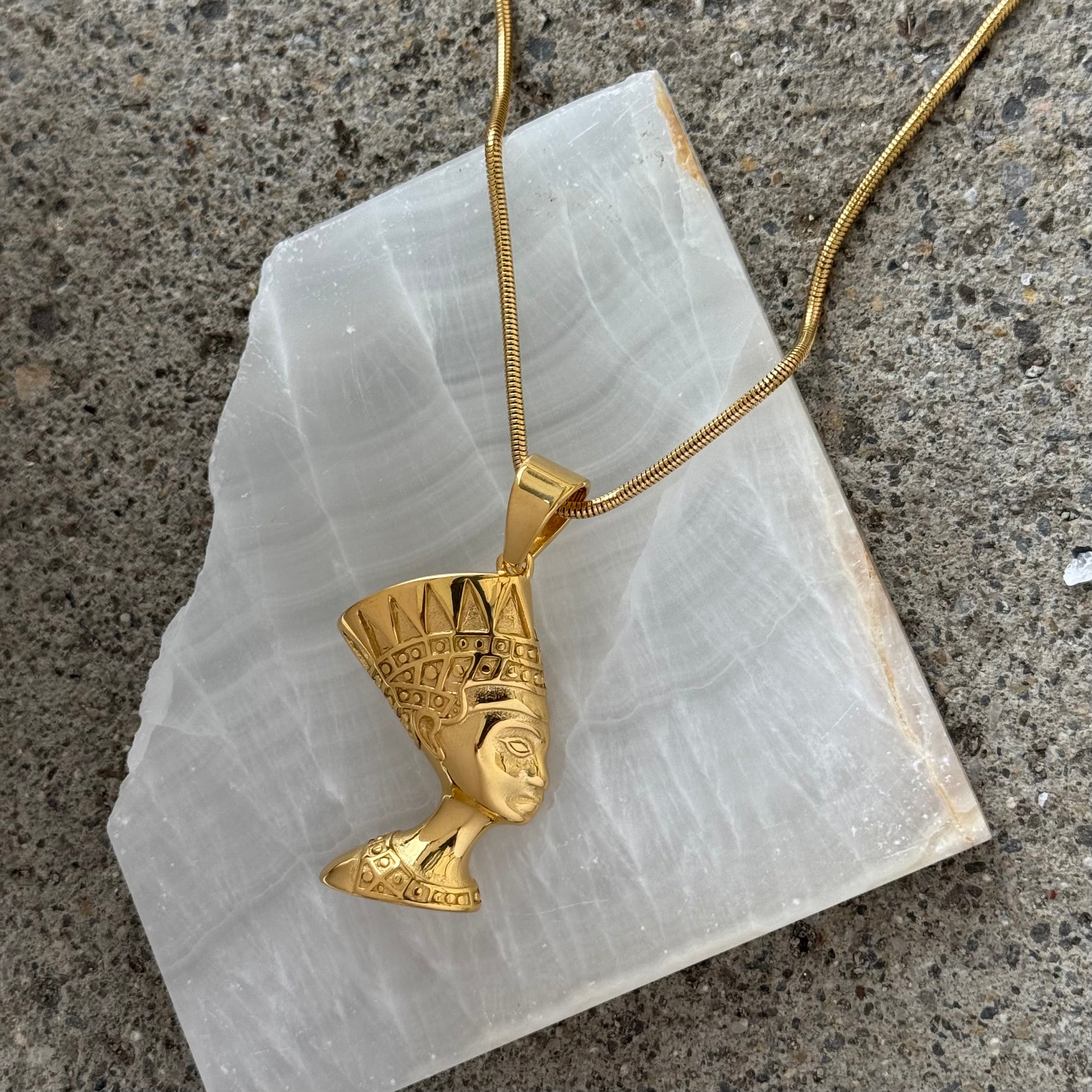 GOLD NEFERTITI necklace