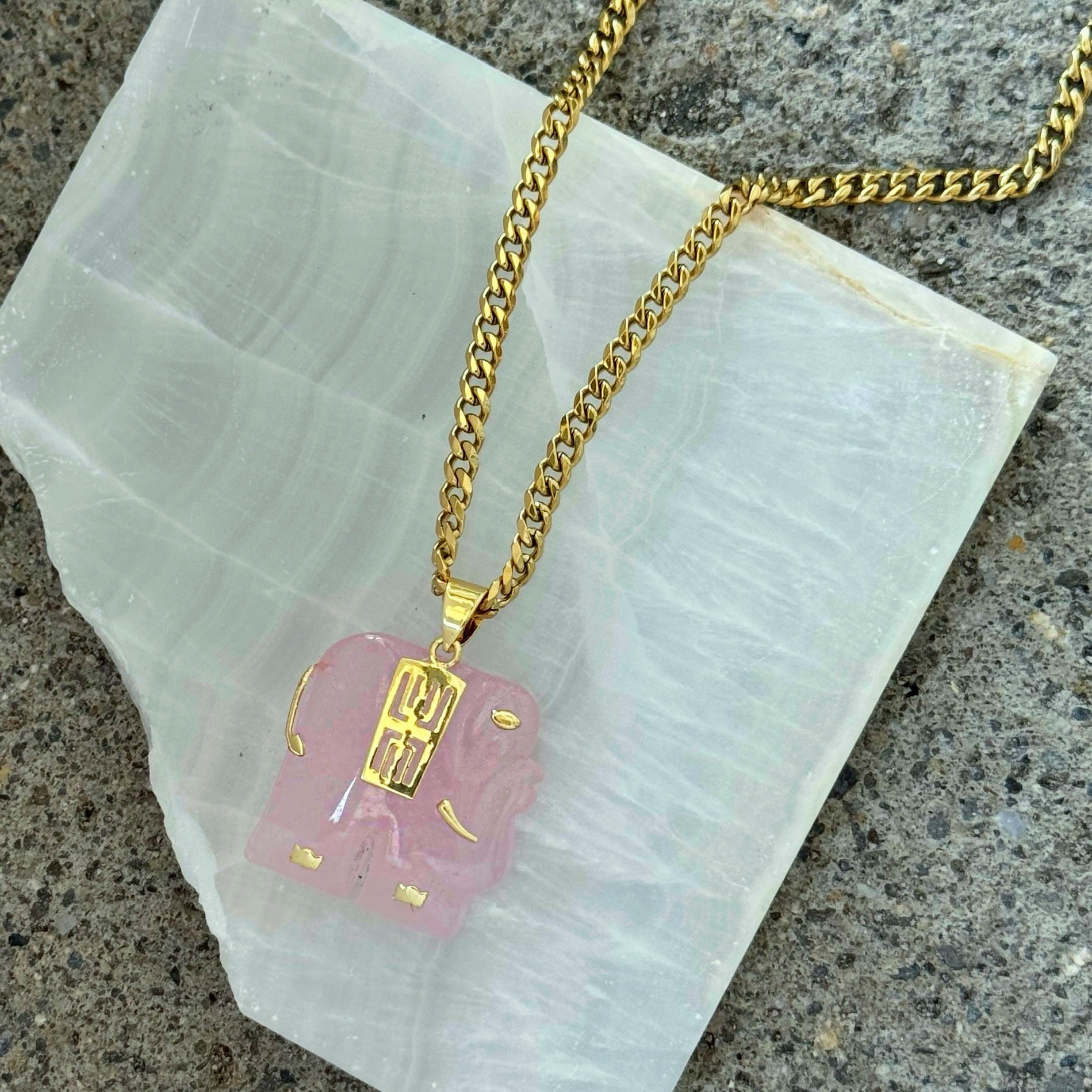 ELEPHANT PINK JADE necklace