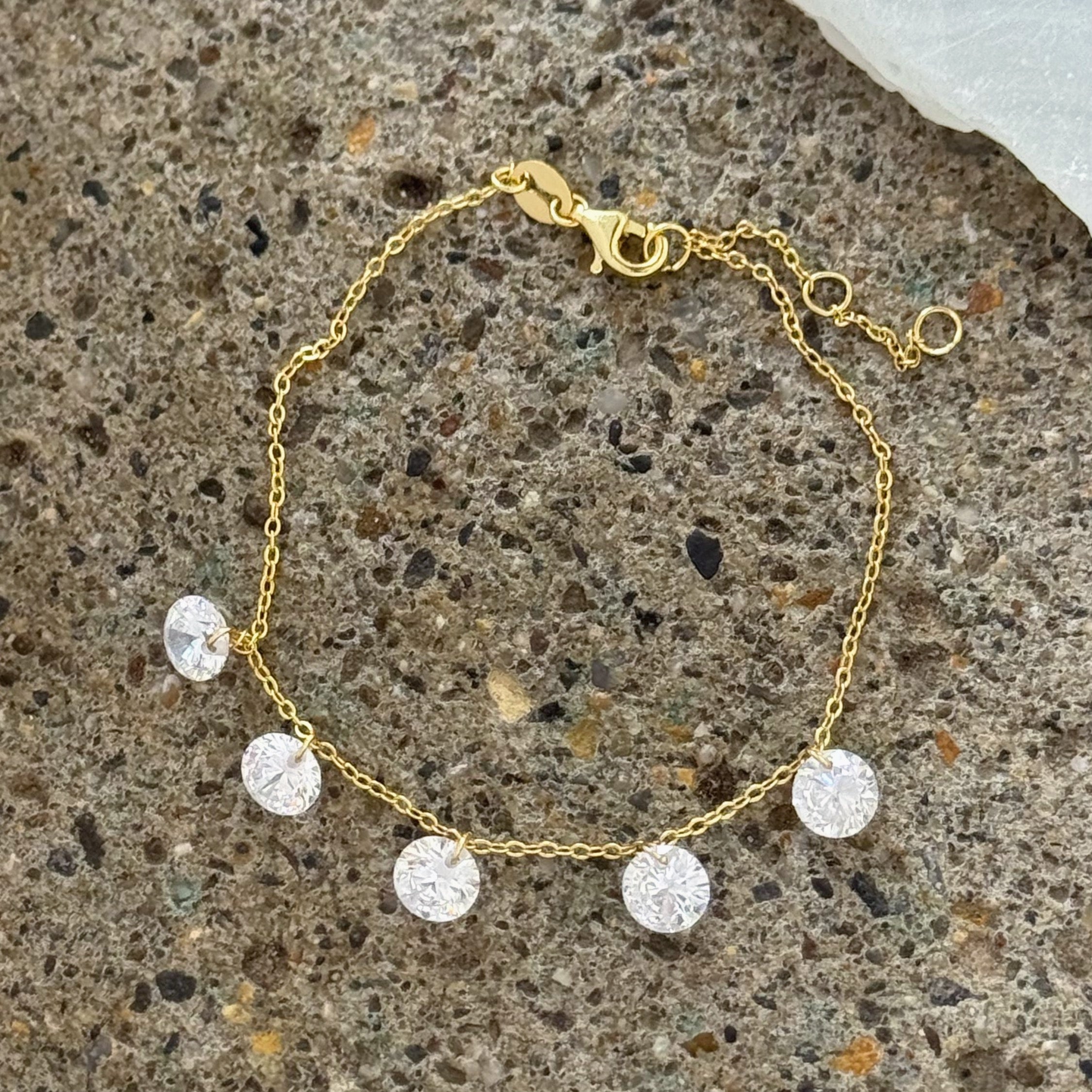 CRYSTAL DANGLE DAINTY bracelet