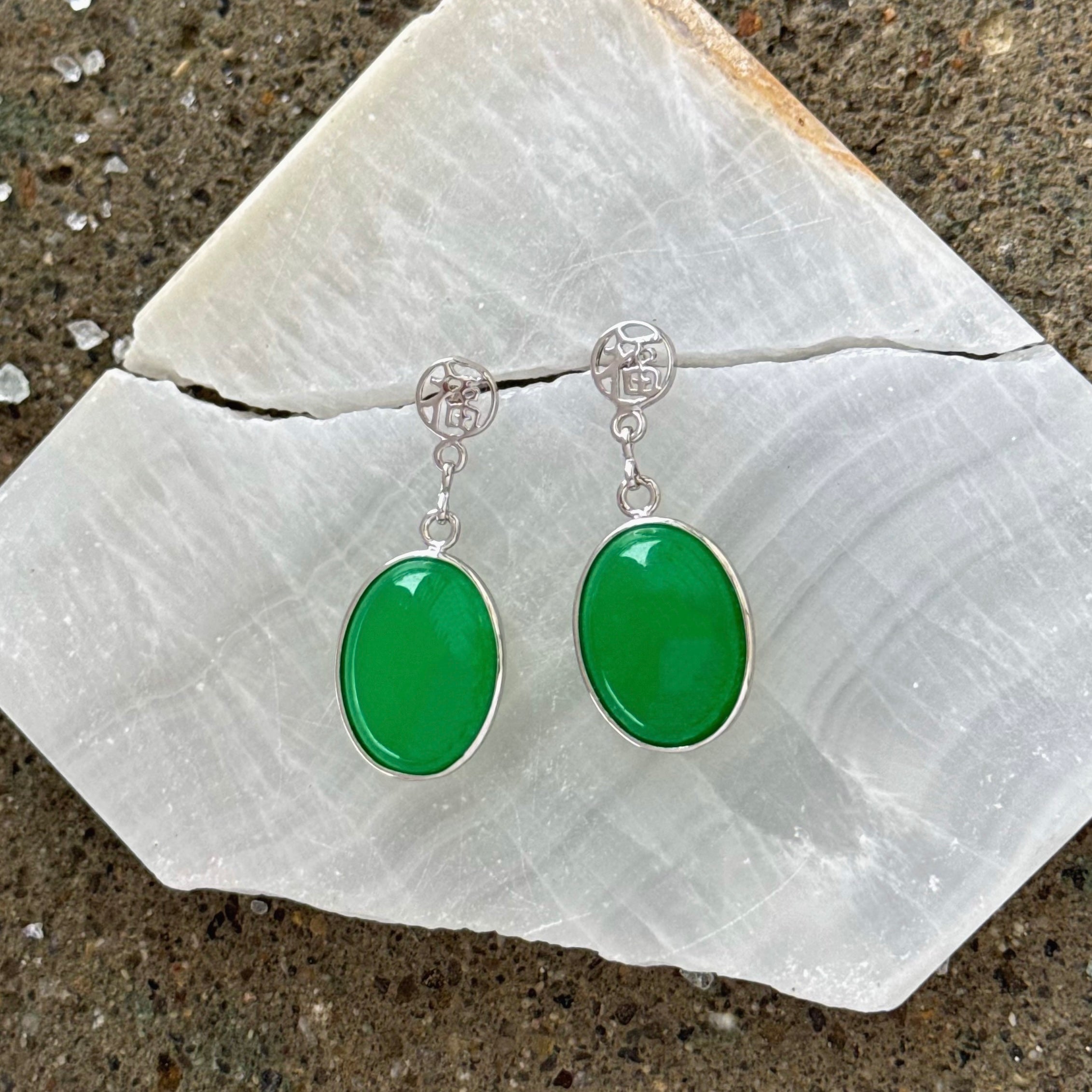 SILVER OVAL GREEN JADE earrings