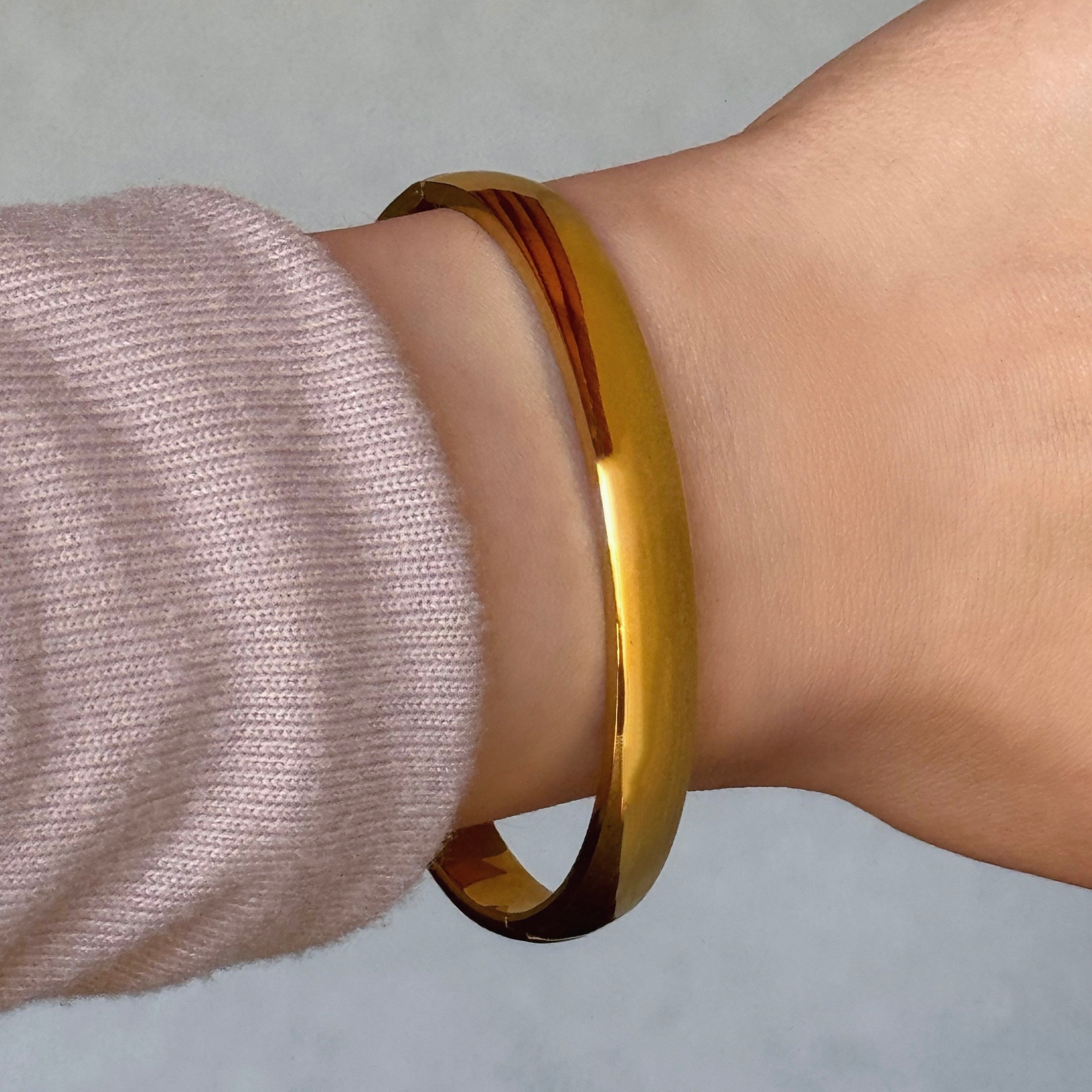 GOLD 8MM AVA POLISHED bangle