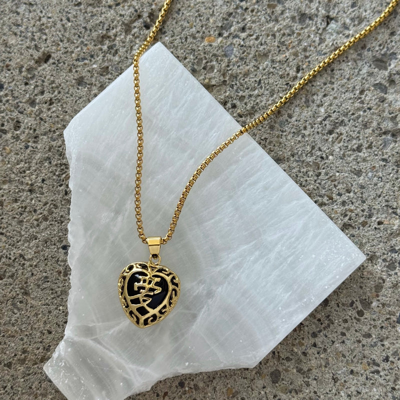 HEART LOVE BLACK JADE necklace