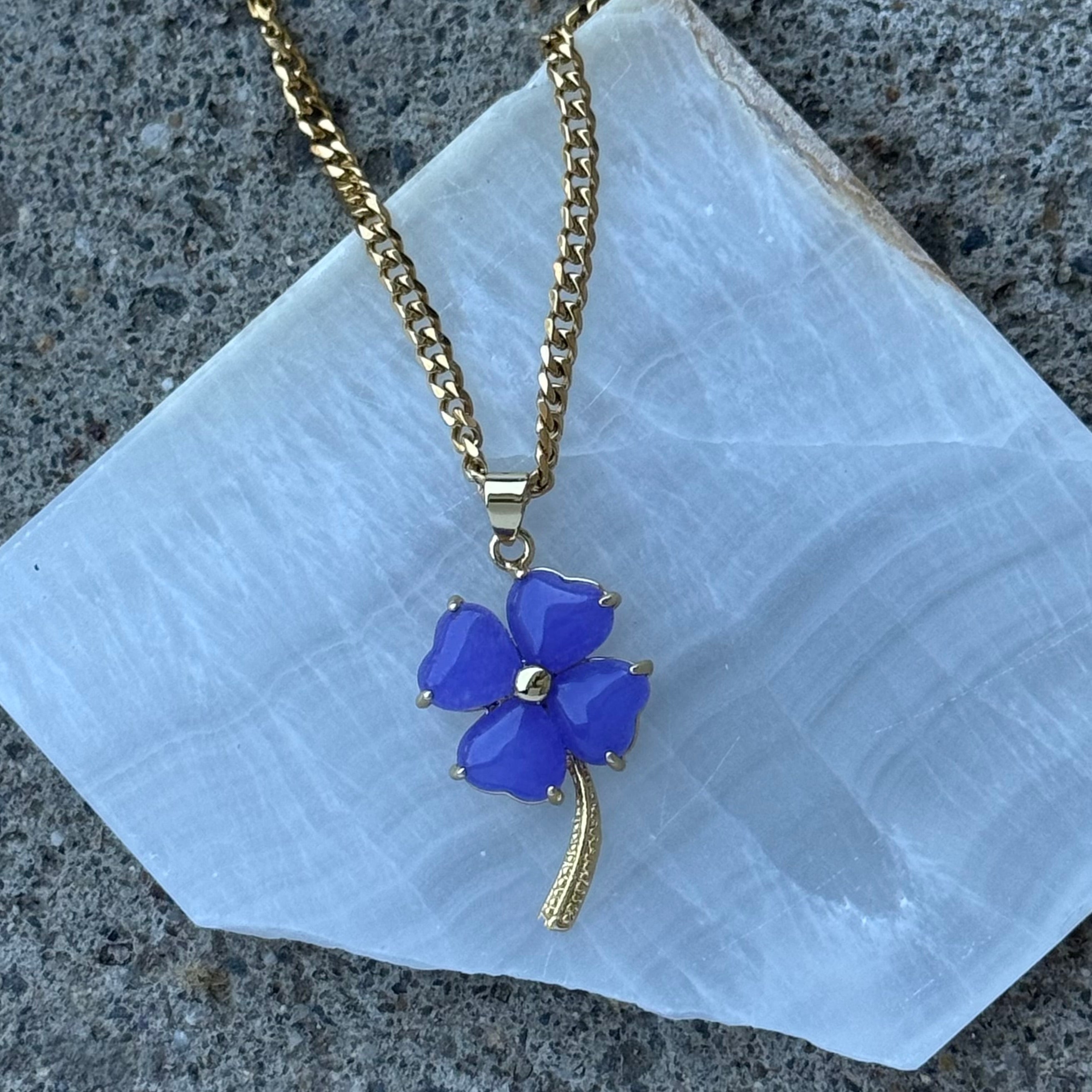LUCKY CLOVER PURPLE JADE necklace