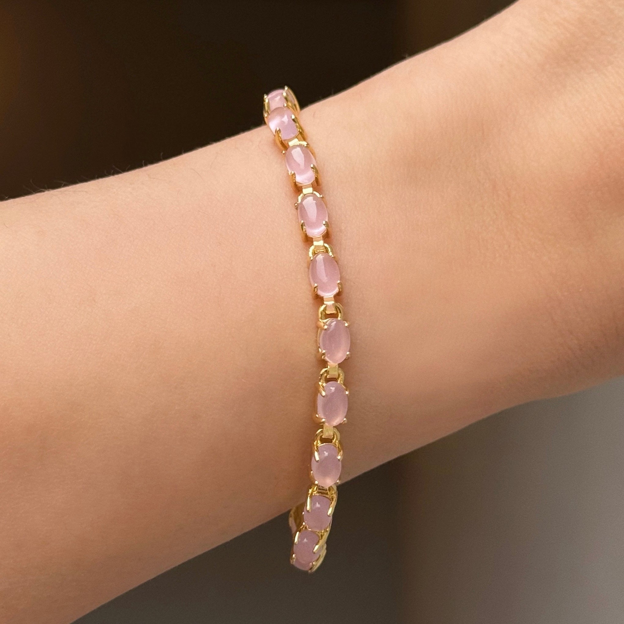 GOLD OVAL PINK JADE bracelet