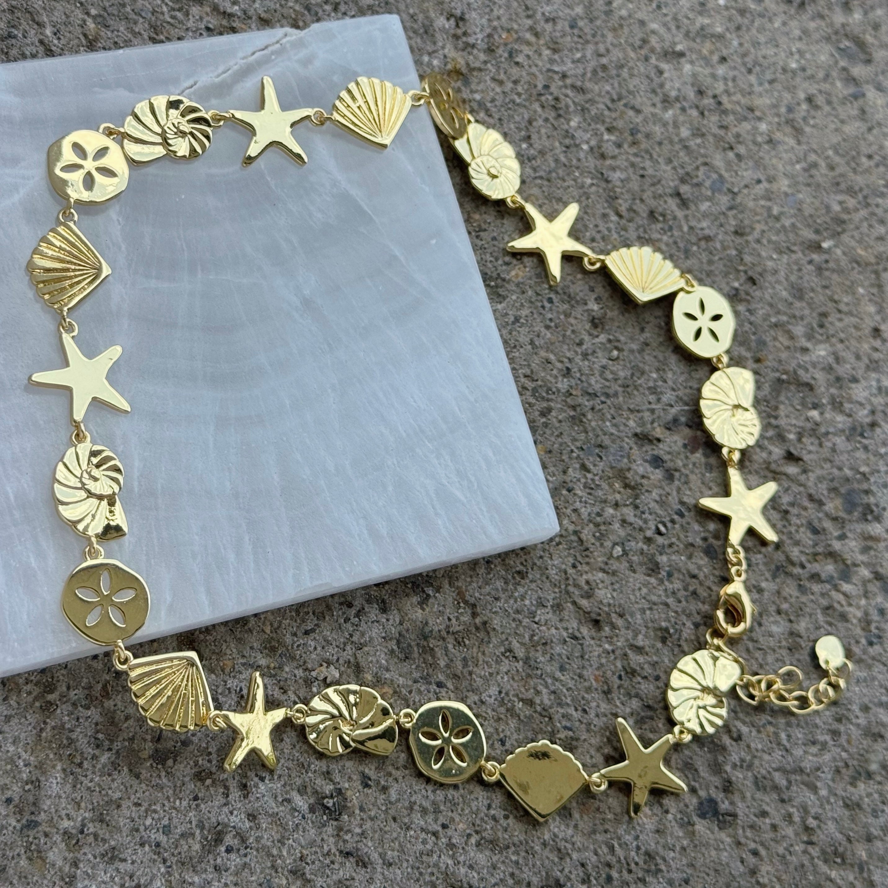 GOLD BY THE SEA necklace