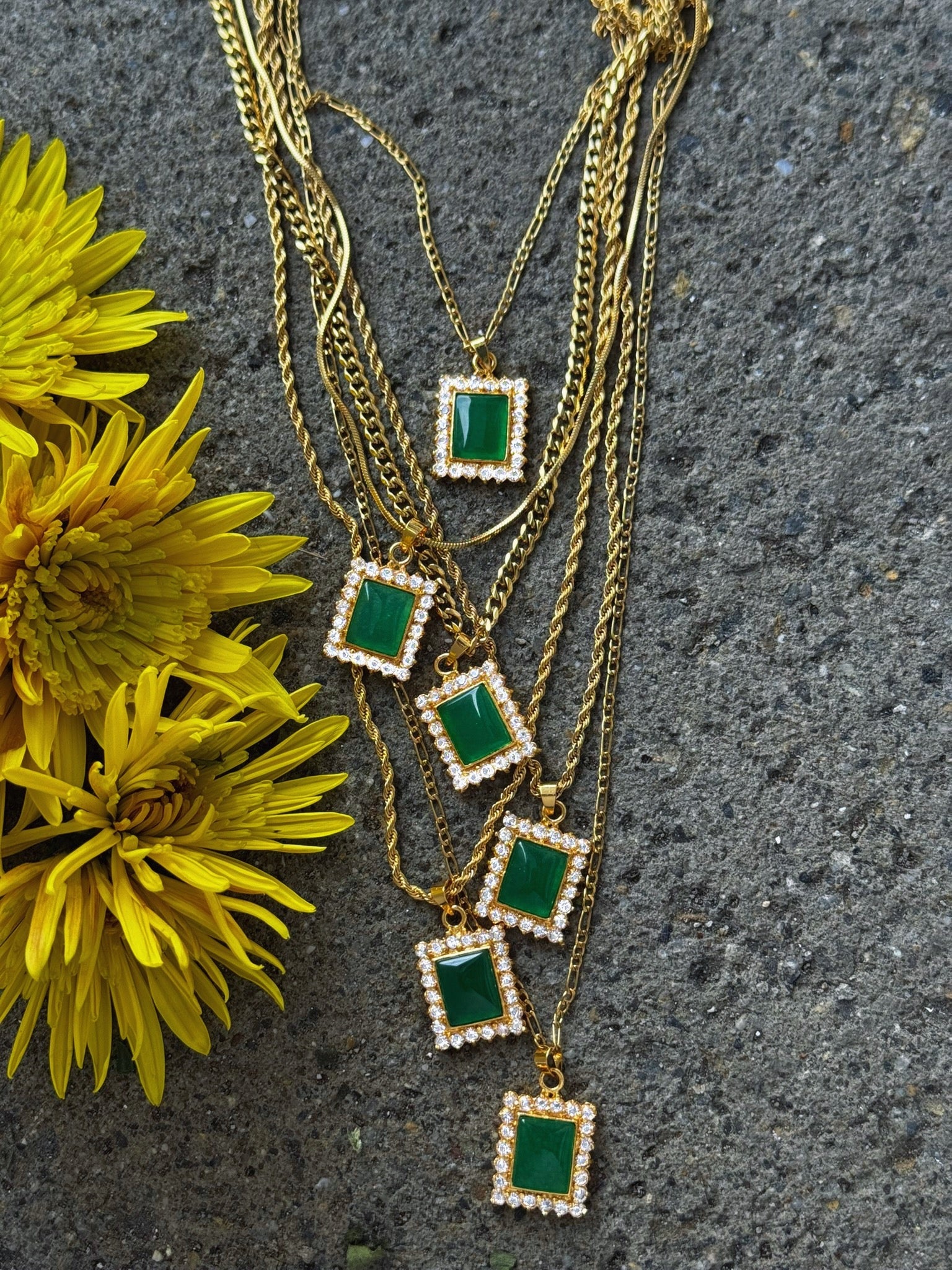 CRYSTAL SQUARE GREEN JADE necklace