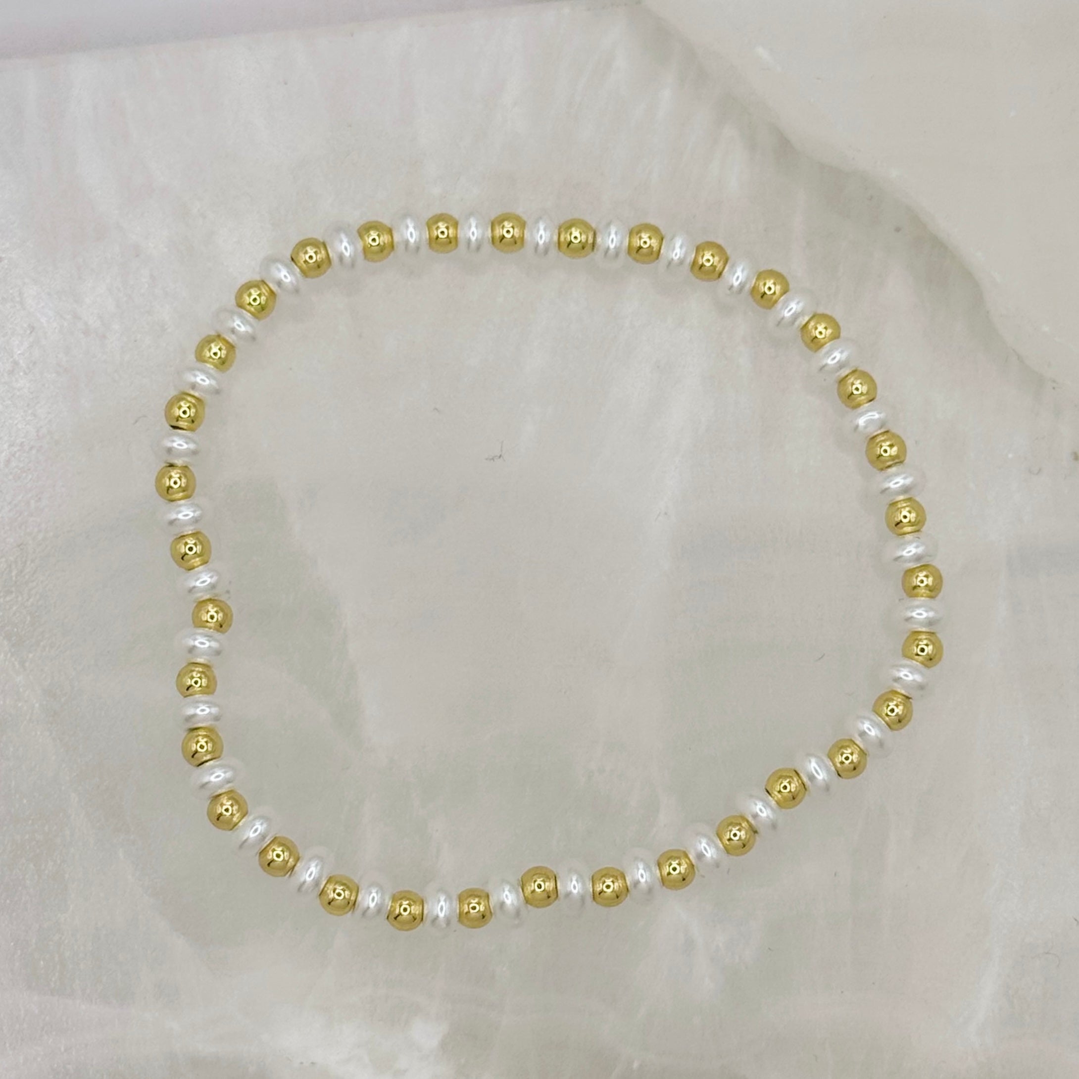 GOLD BEADED MINI PEARLS bracelet