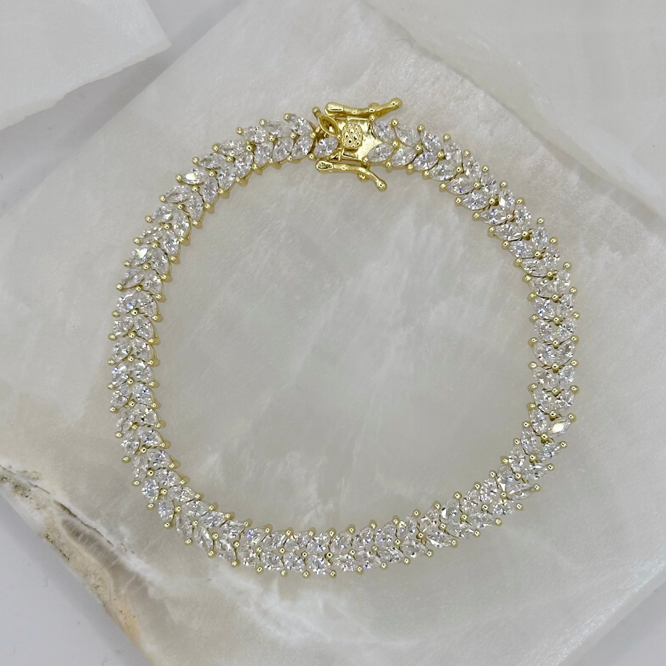 GOLD CRYSTAL FASHA bracelet