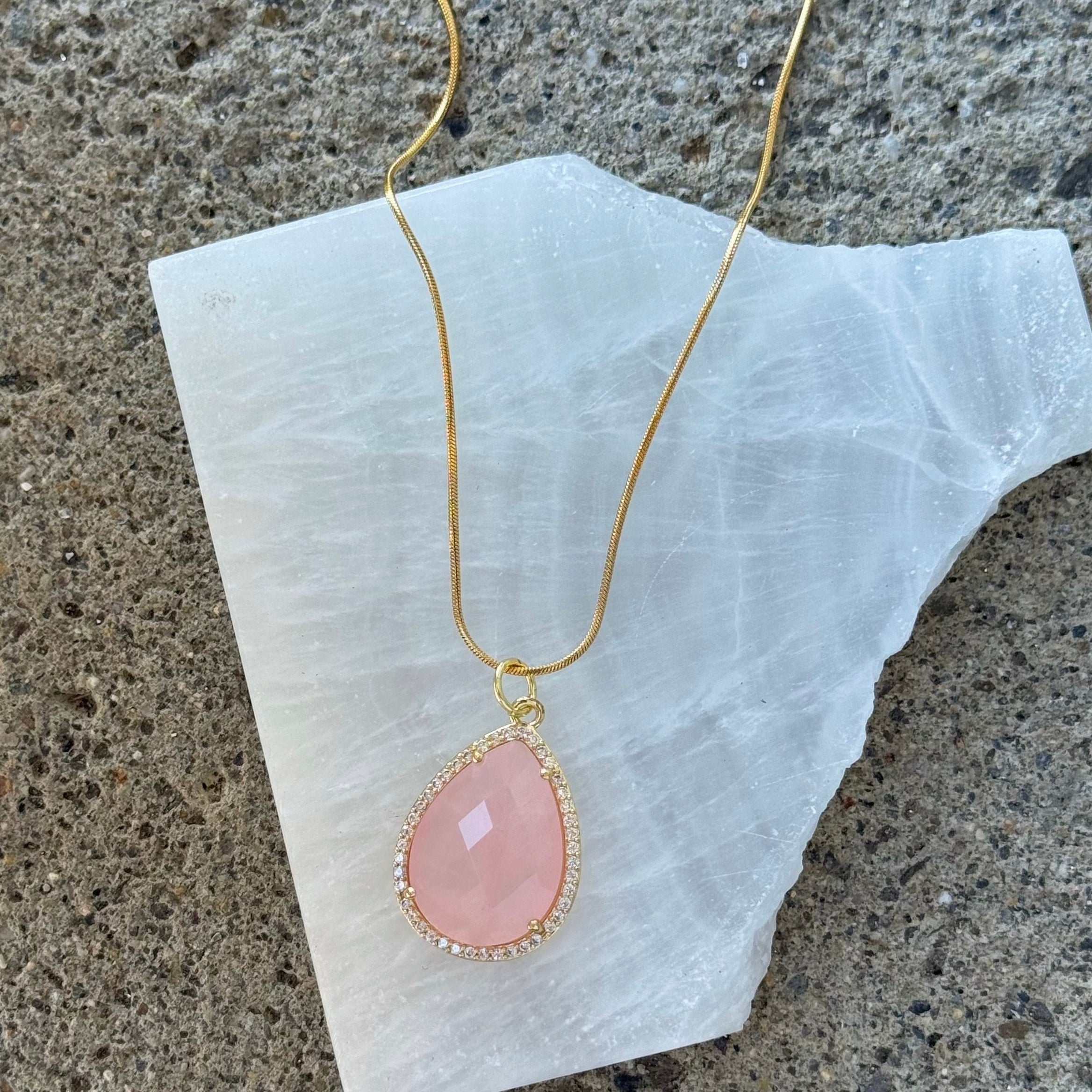 GOLD TEARDROP ROSE QUARTZ necklace