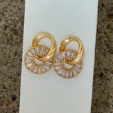 GOLD CRYSTAL LINK DANGLE earrings