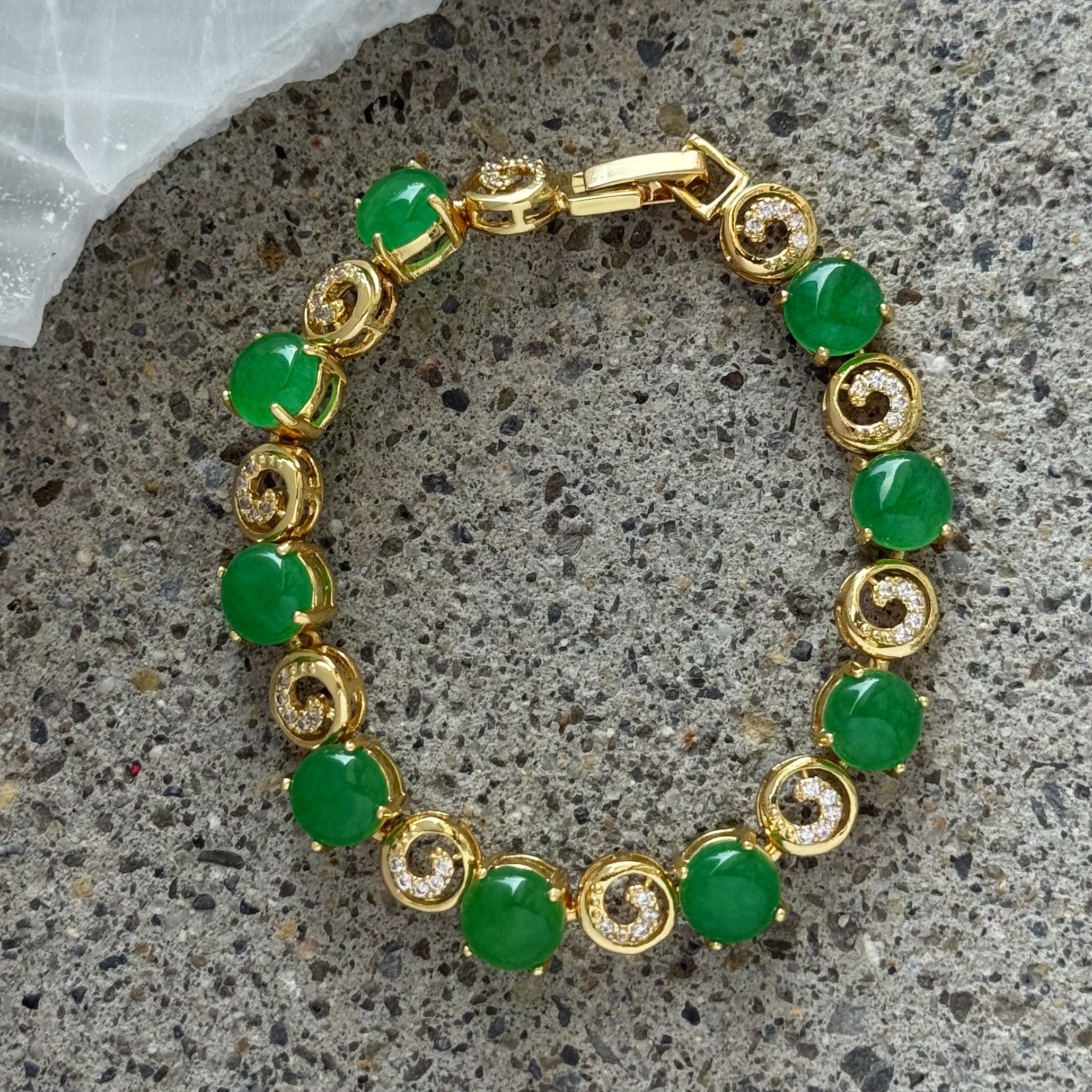 SWIRL GREEN JADE bracelet