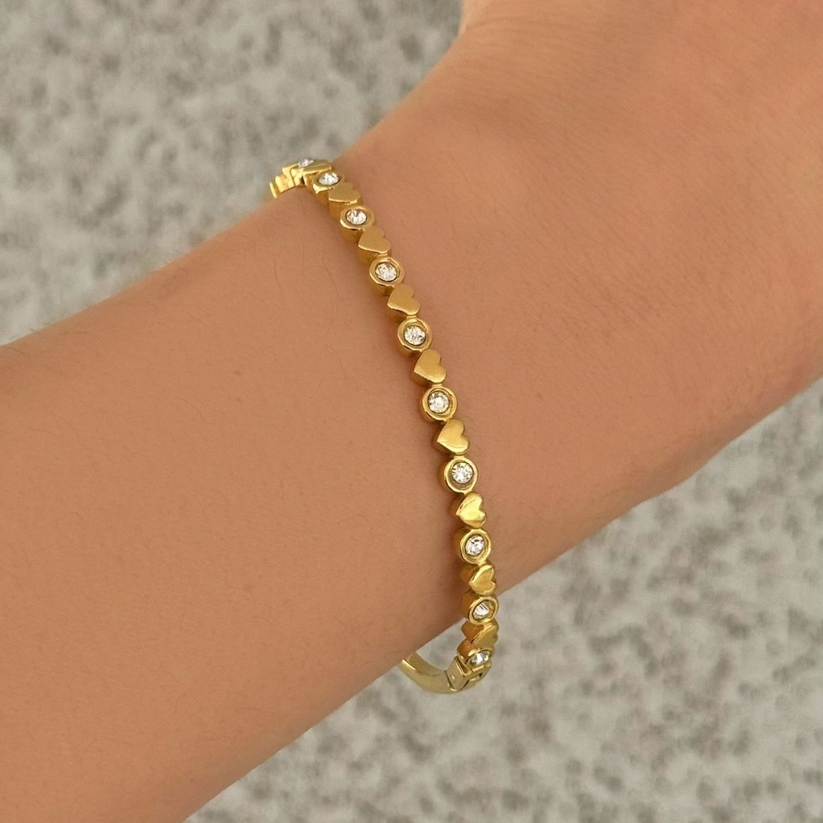 GOLD CRYSTAL MINI HEARTS bangle