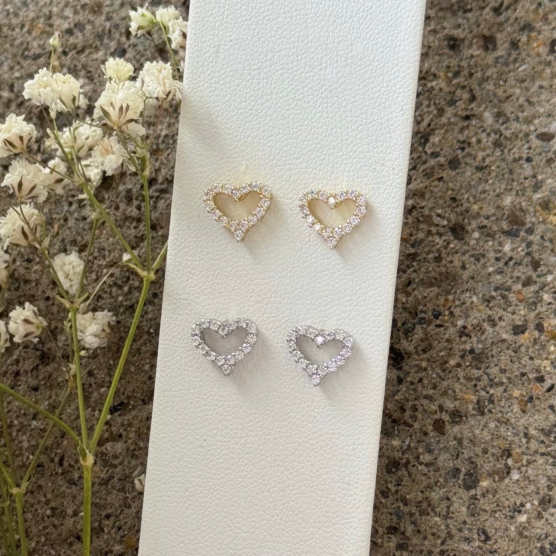 HEART CRYSTAL STUD earrings