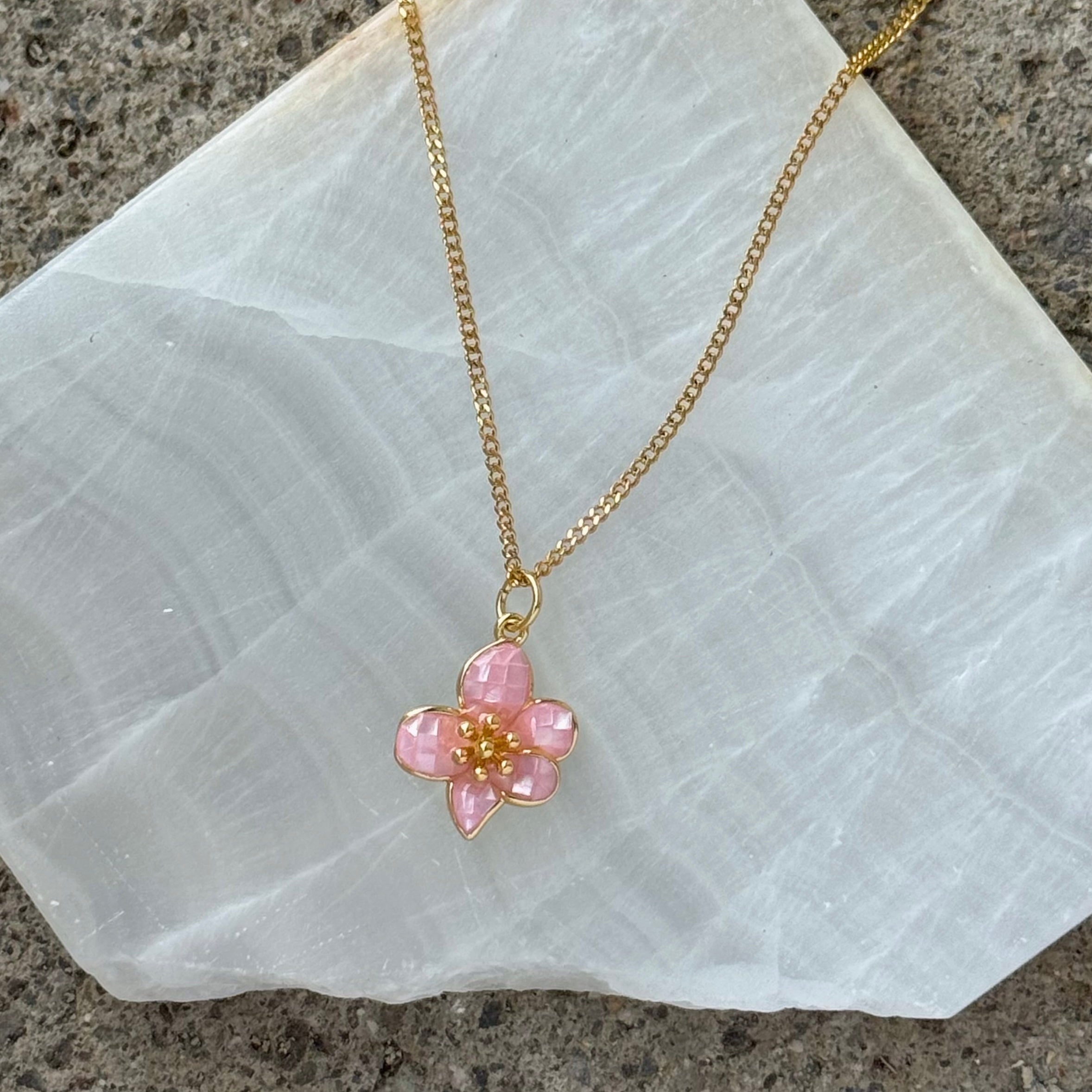 CHERRY BLOSSOM FLOWER PINK SHELL necklace