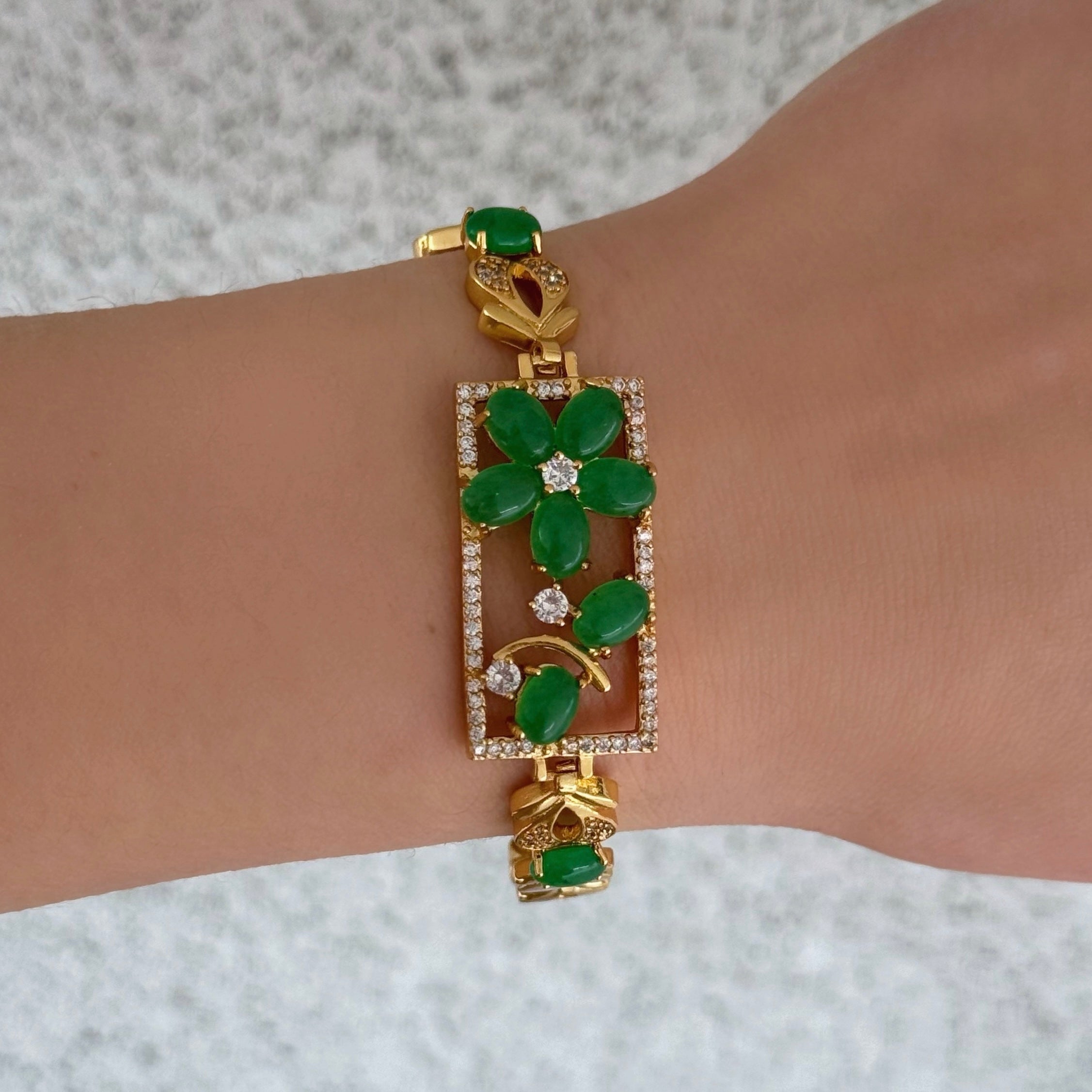 GOLD FLOWER GREEN JADE bracelet