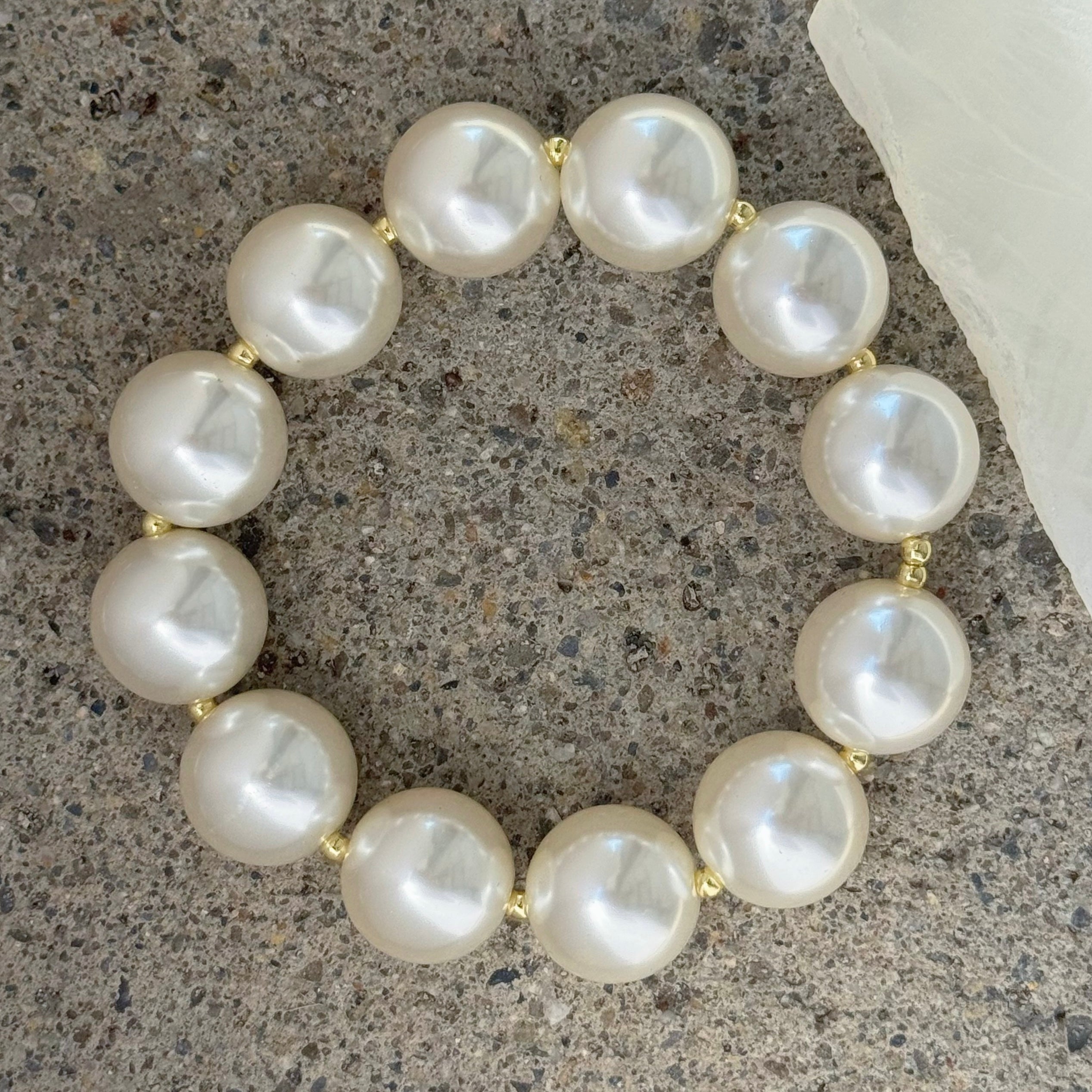 16MM ROUND PEARL BEADED bracelet