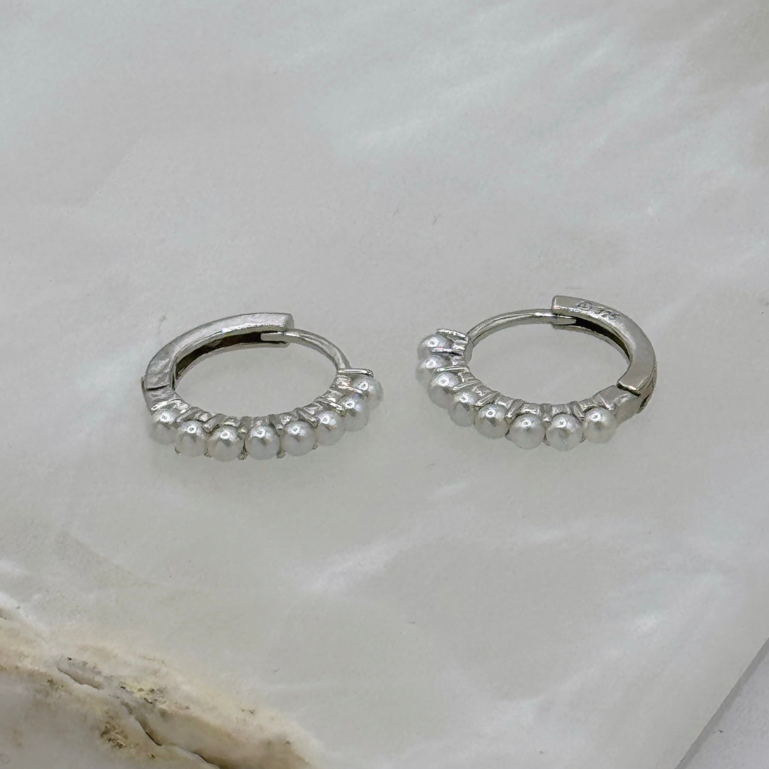 SILVER PEARL SUPER MINI HOOP earrings