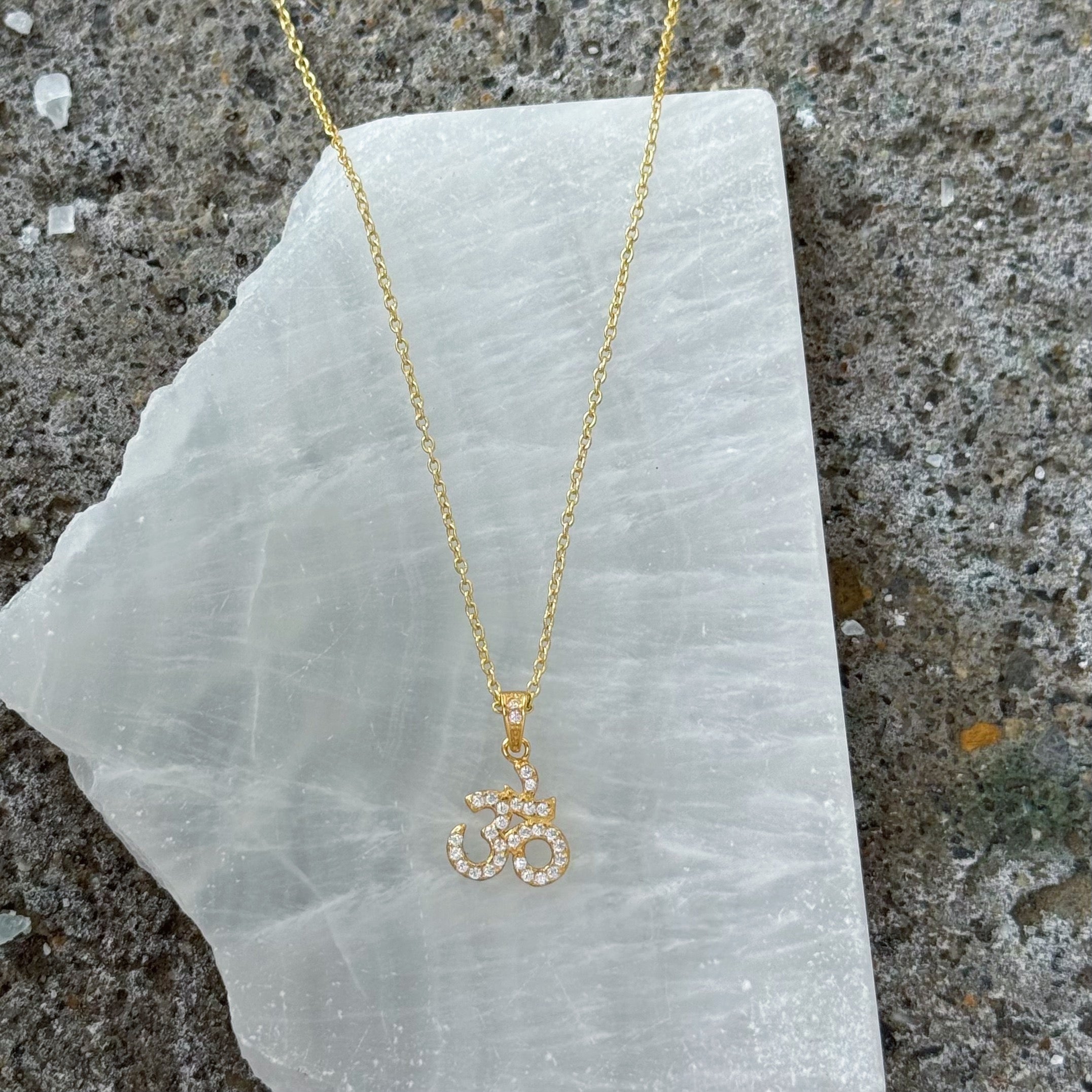 CRYSTAL OHM MINI necklace
