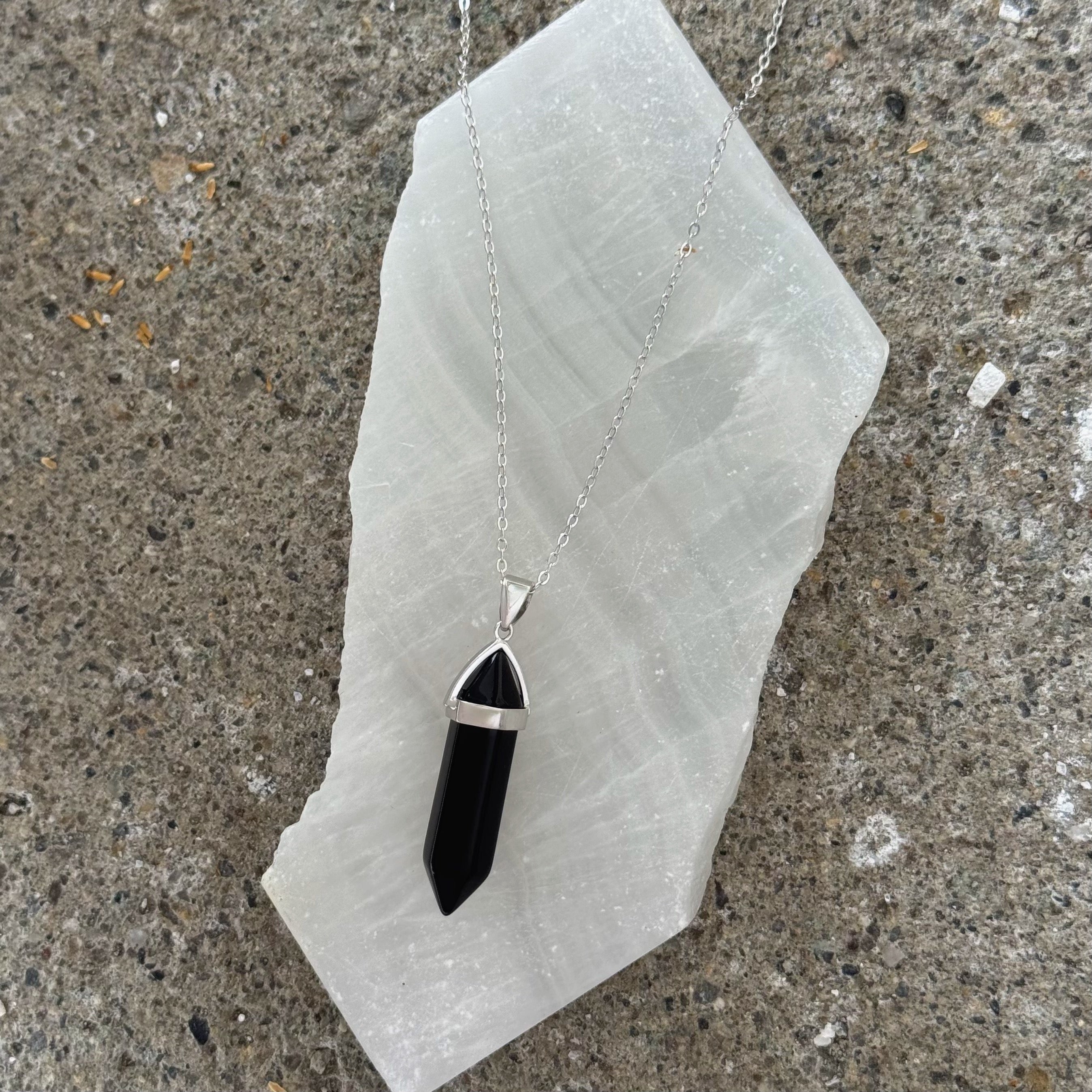 SILVER BLACK ONYX AMULET necklace