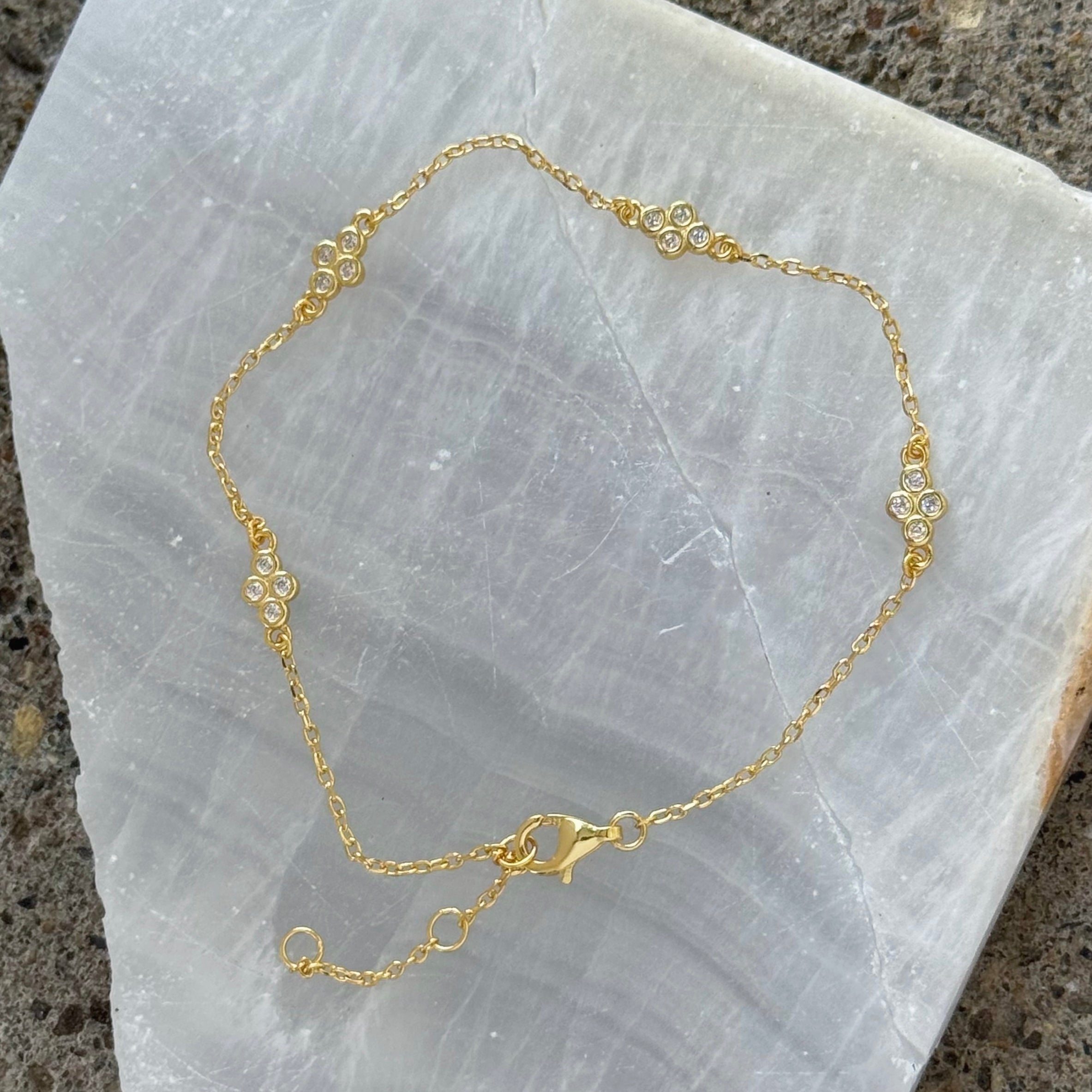 GOLD TRI CRYSTAL BEZEL DAINTY bracelet