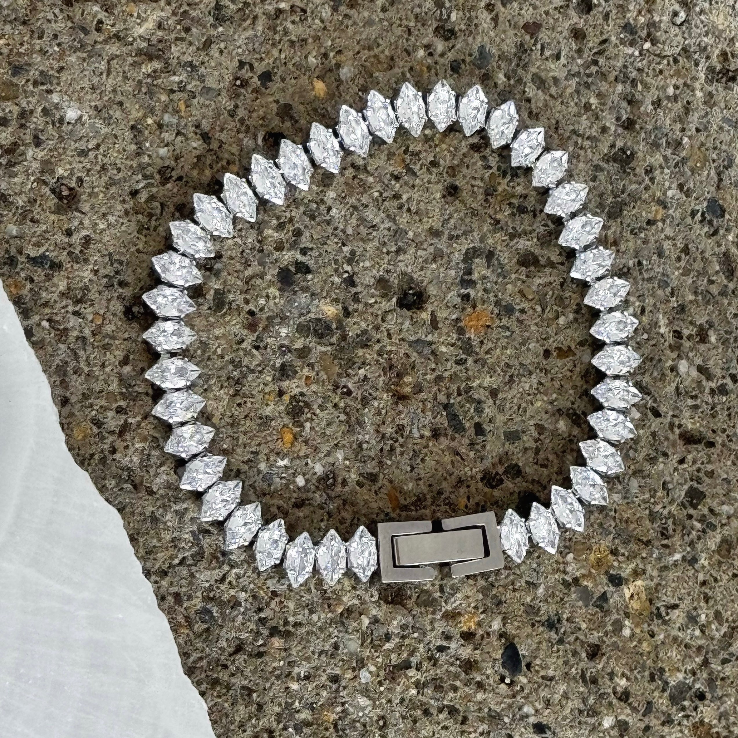SILVER MARQUIS CRYSTAL STEEL bracelet