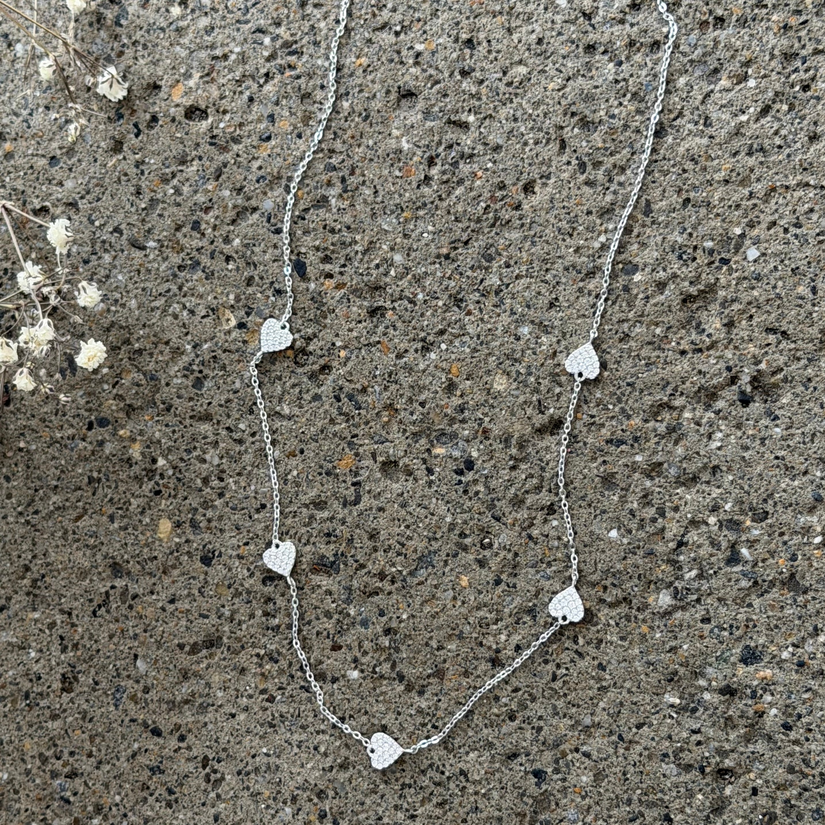 SILVER HEART BY THE YARD necklace
