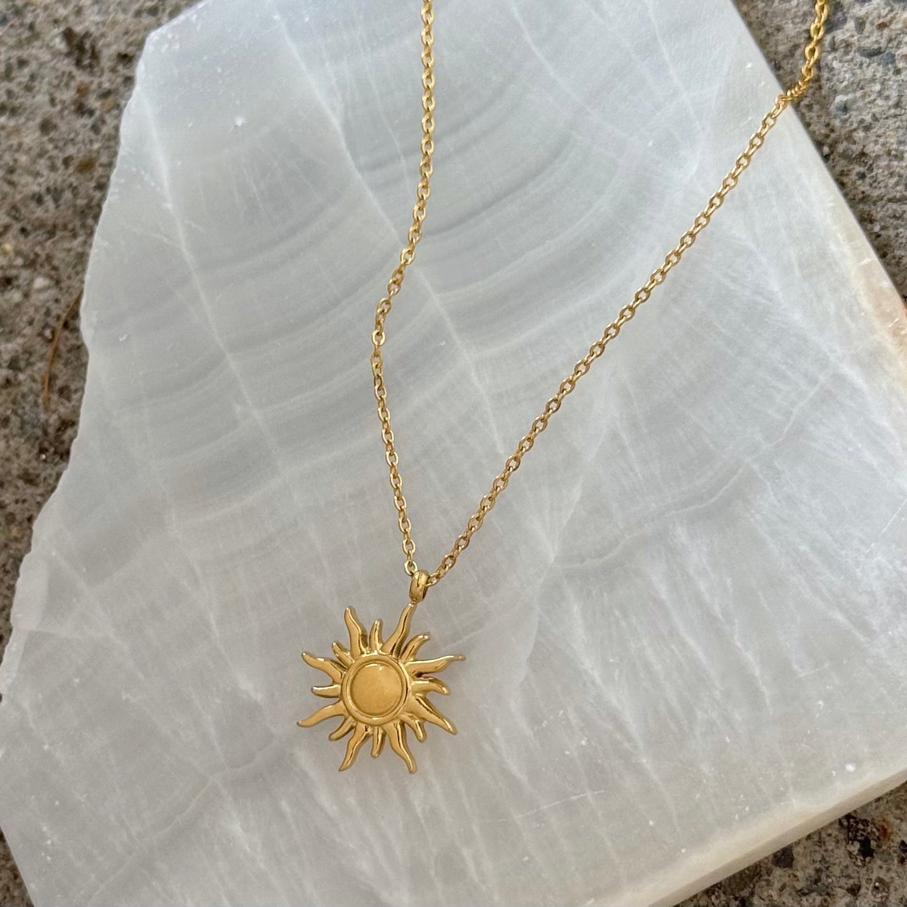 GOLD SUN SUPER MINI necklace
