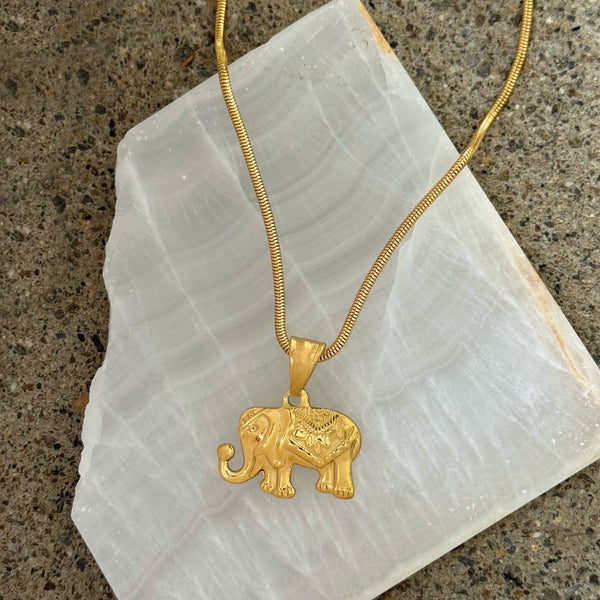 GOLD ELEPHANT necklace