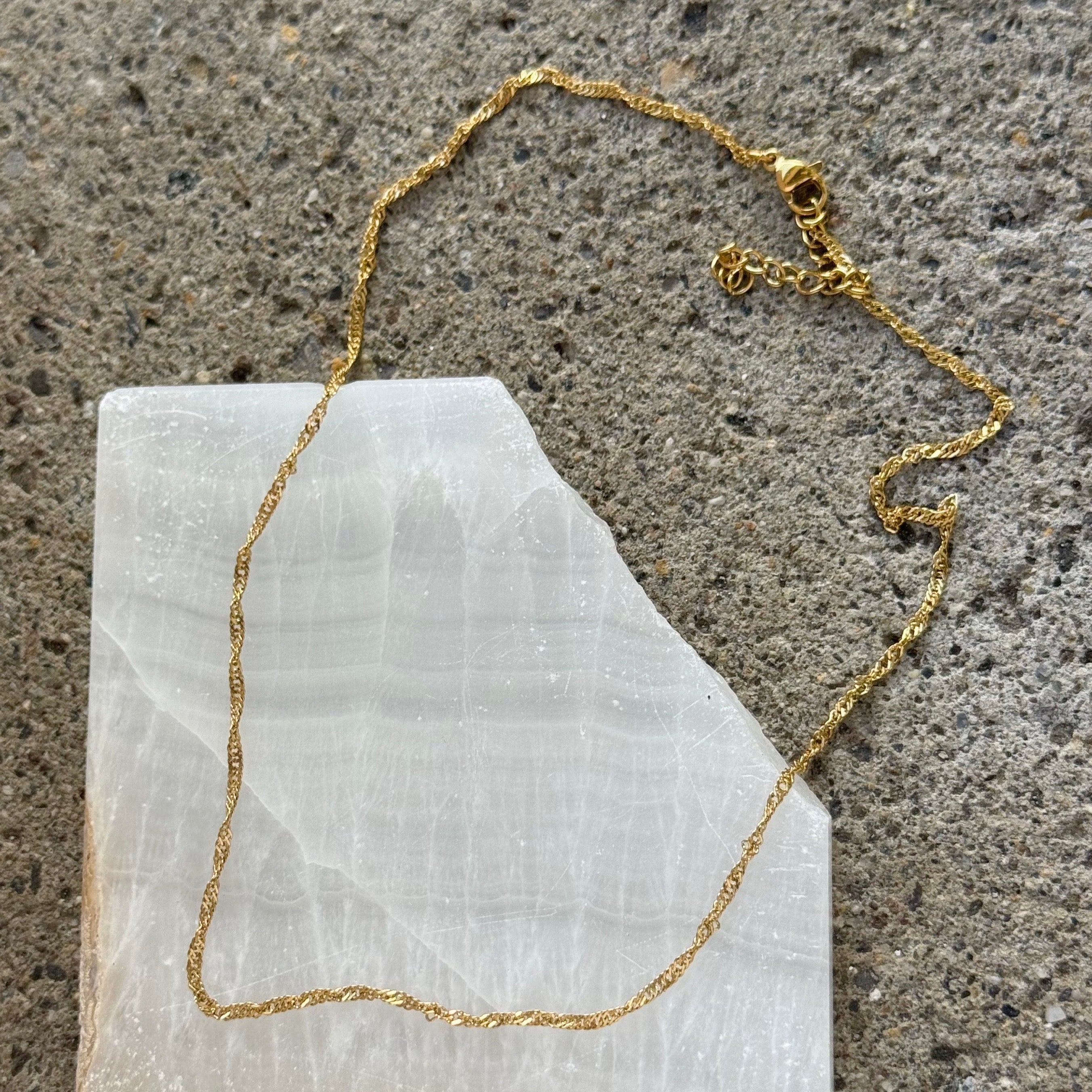 GOLD WATER WAVE chain
