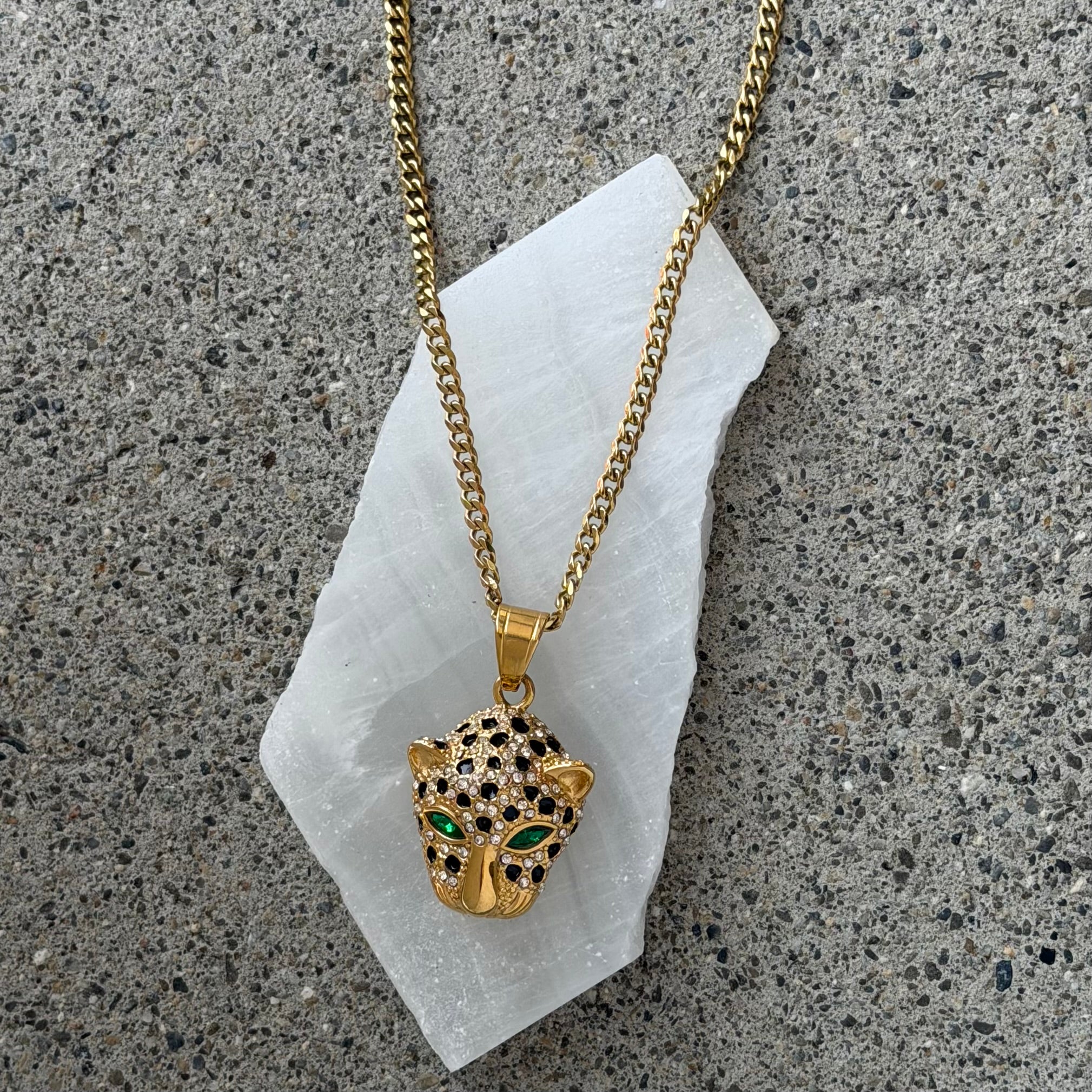 GREEN EYE LEOPARD HEAD necklace
