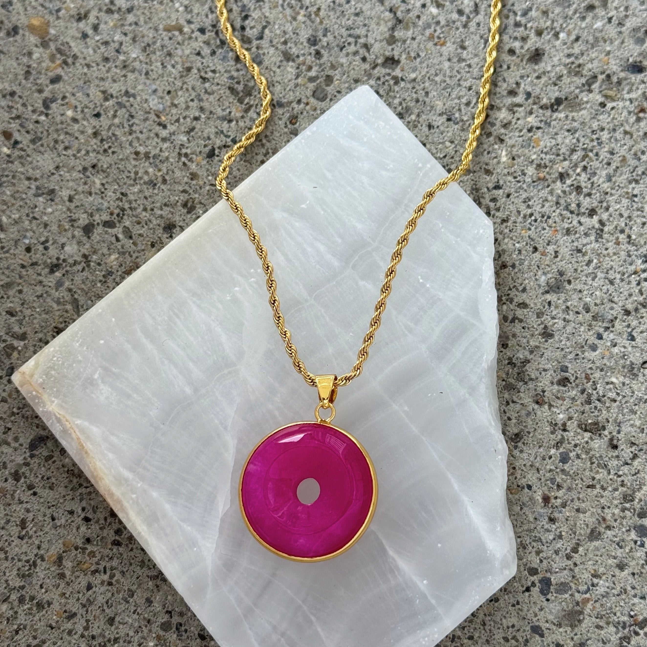 MARI ROUND FUCHSIA JADE necklace