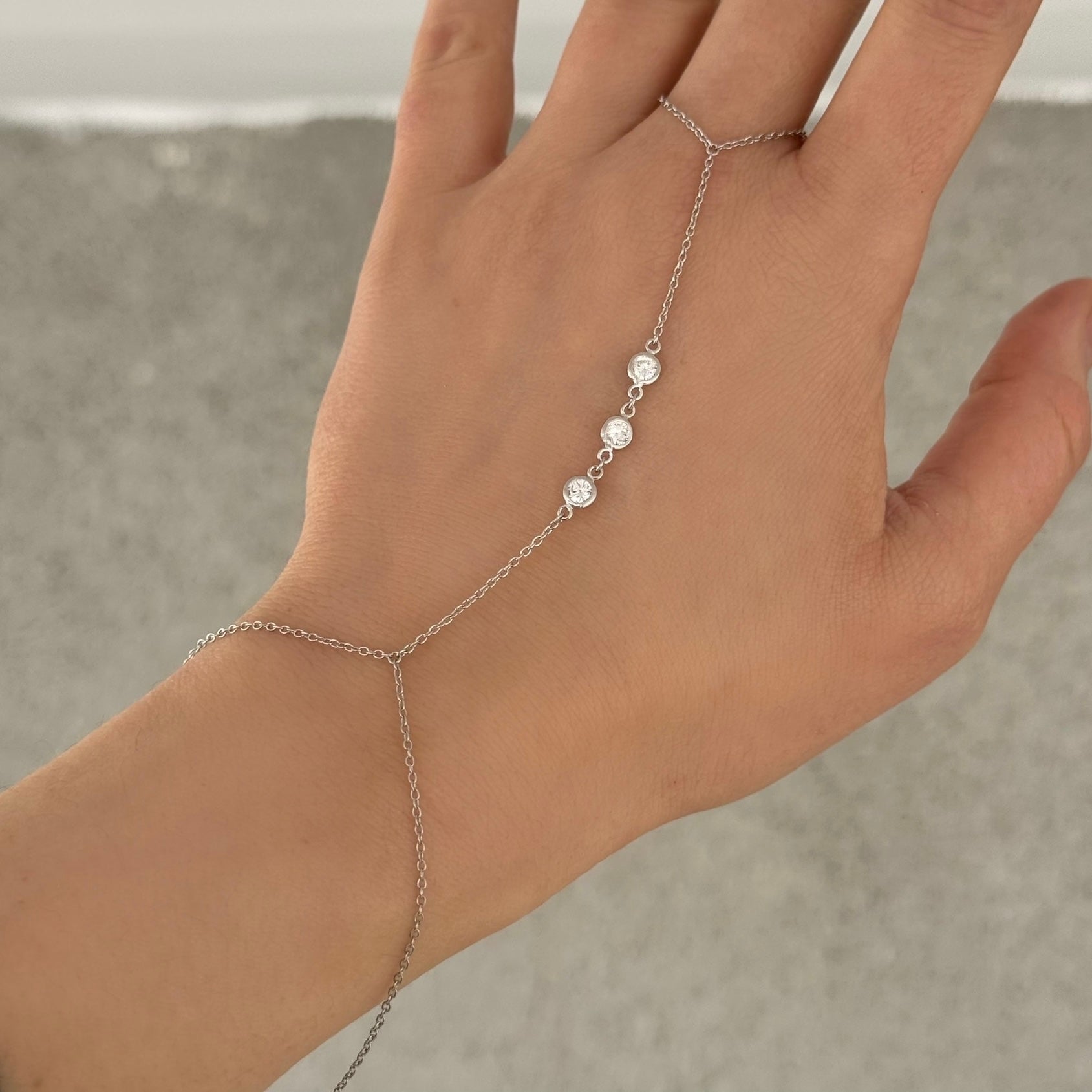 SILVER CLUSTER CRYSTAL BEZEL HAND CHAIN bracelet