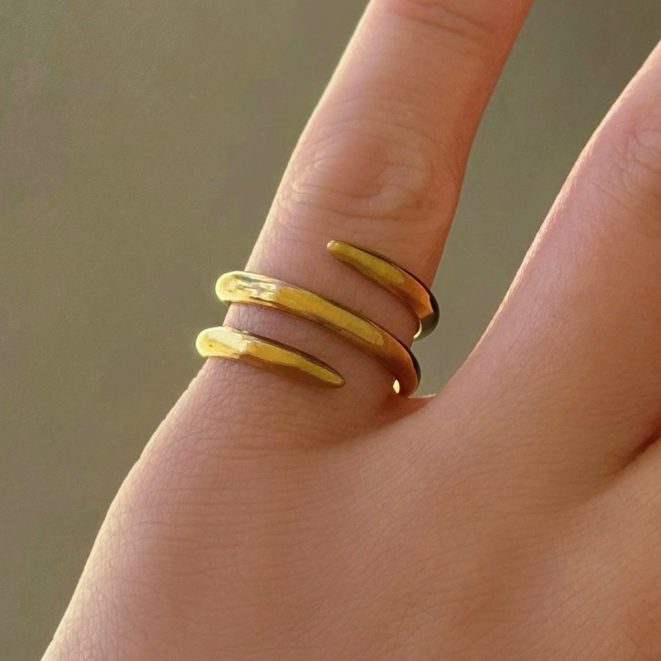 GOLD SPIRAL STEEL ring
