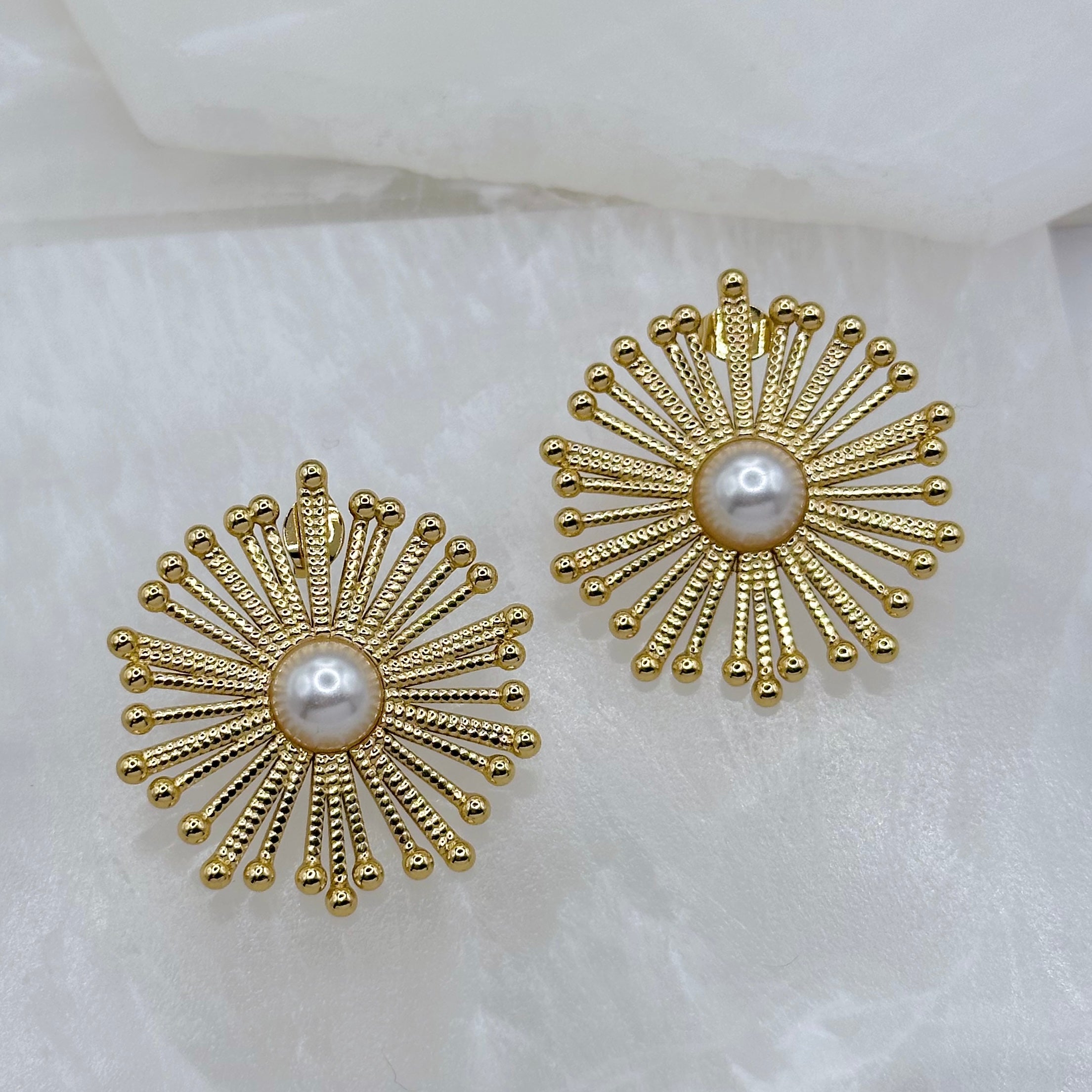 GOLDEN SUNBURST PEARL earrings