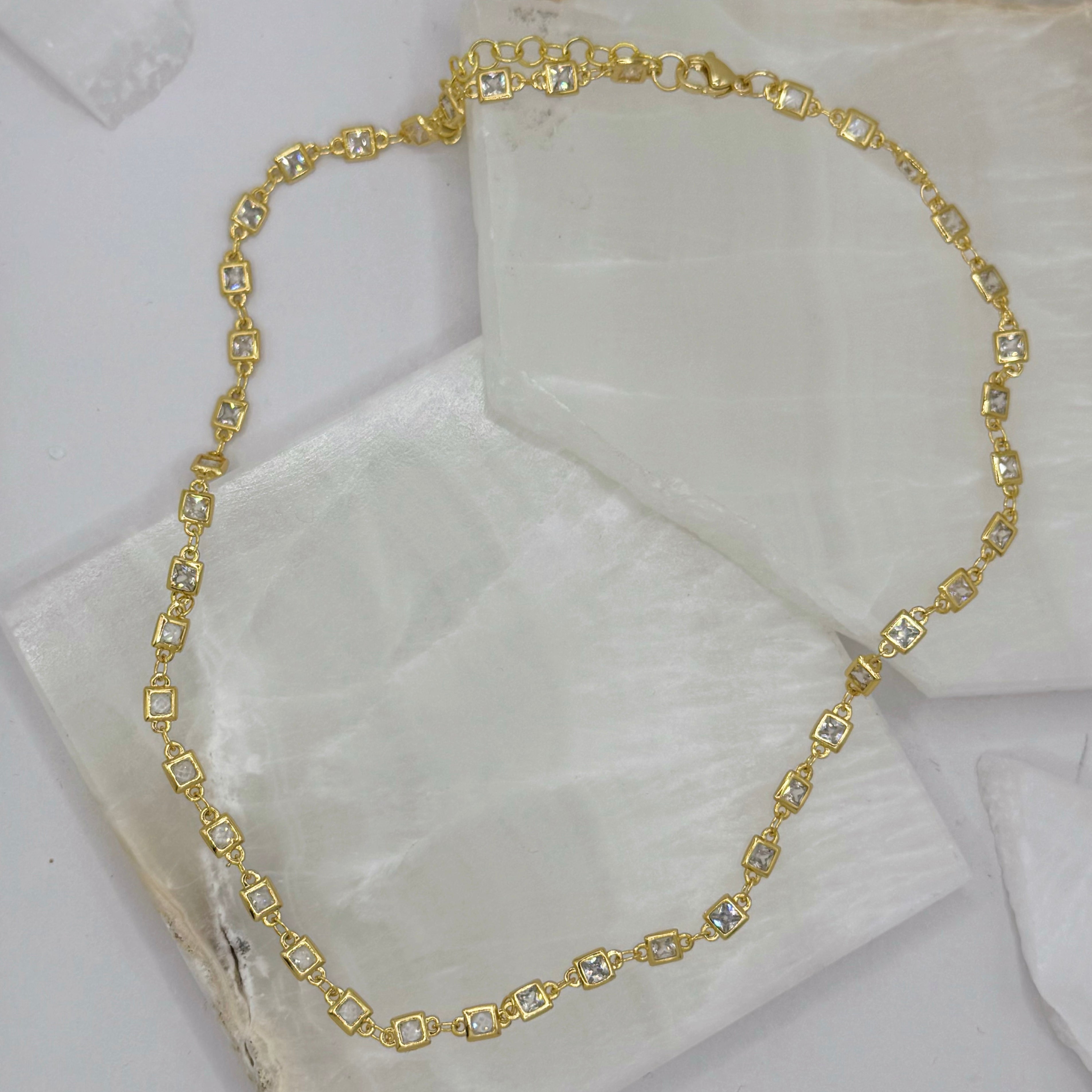 GOLD CRYSTAL PRINCESS CUT necklace