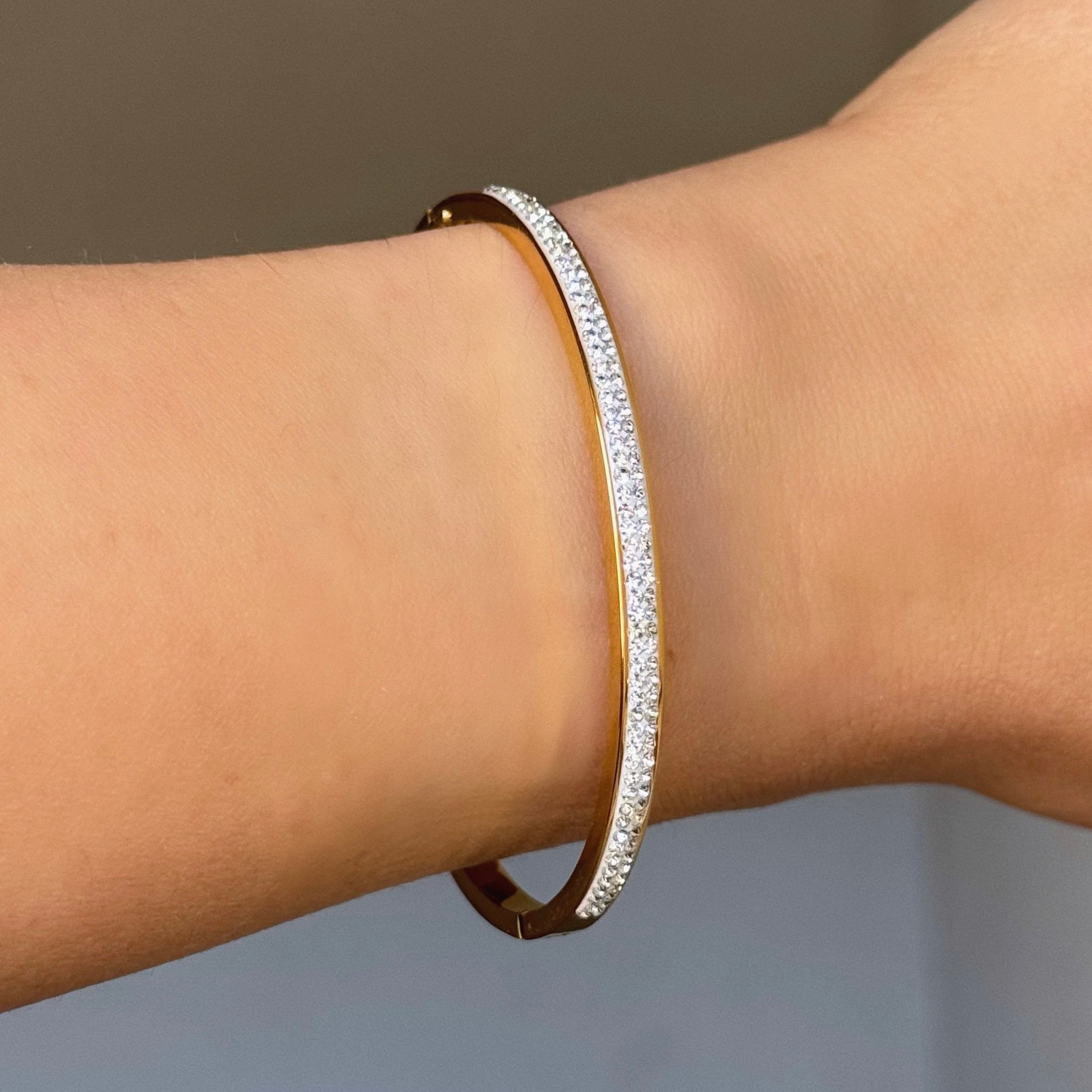 GOLD CRYSTAL LEEMA bangle