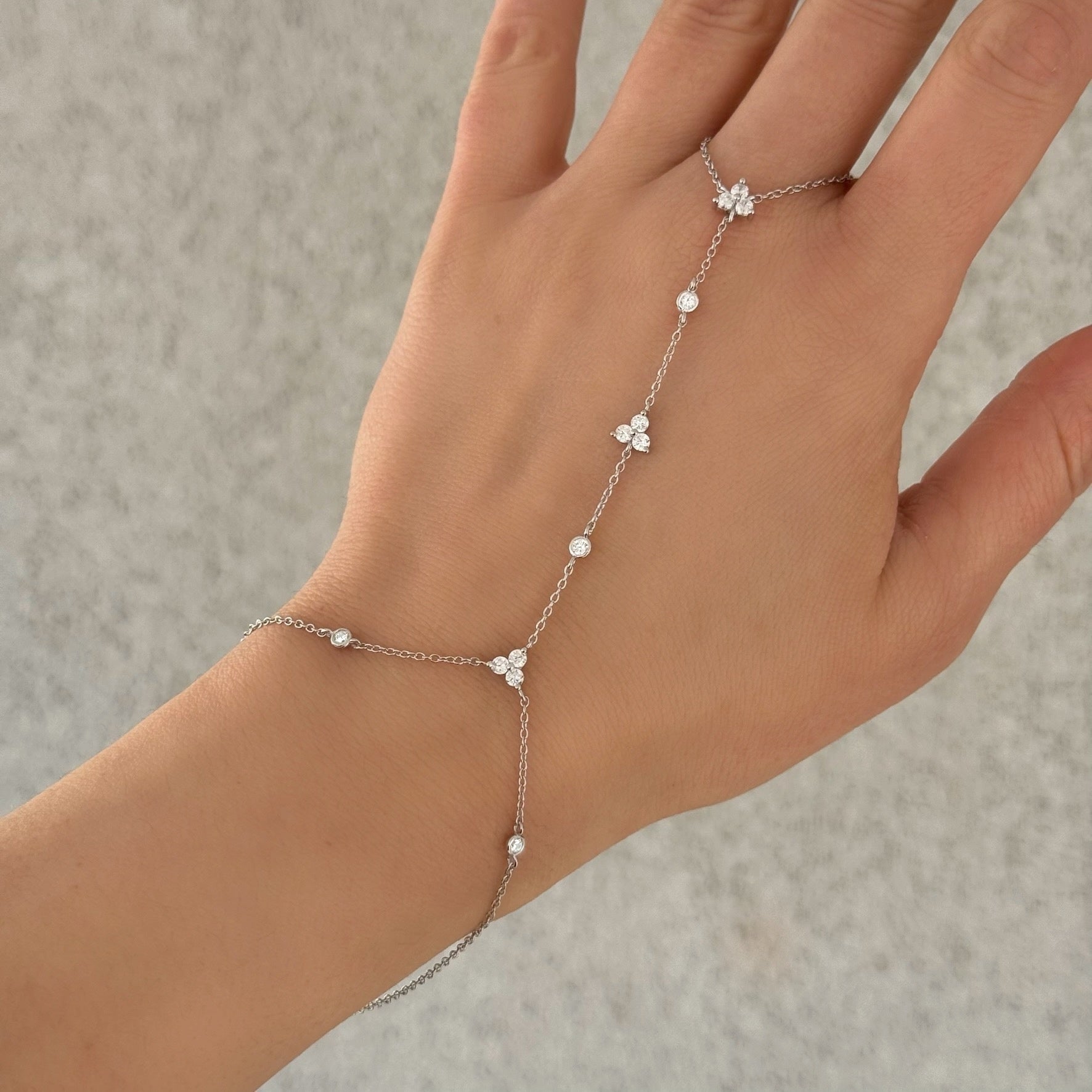 SILVER FLOWER CRYSTAL HAND CHAIN bracelet