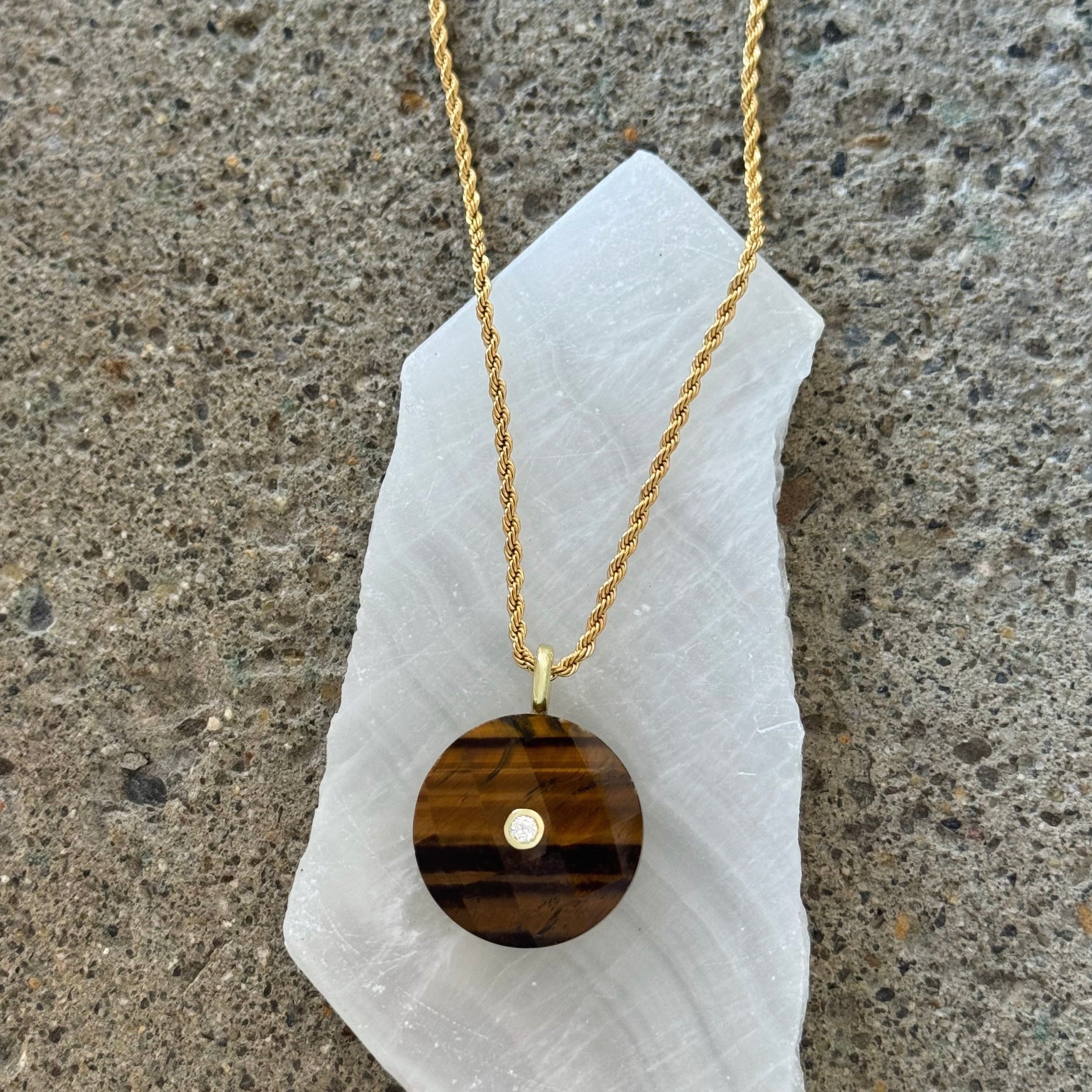 ROUND TIGERS EYE necklace