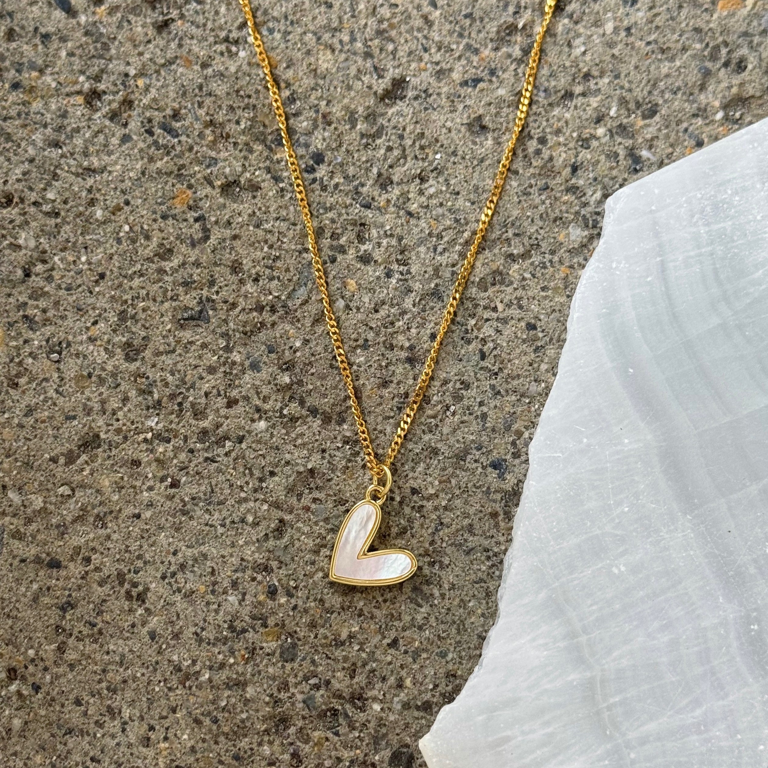 GOLD MOTHER OF PEARL HEART MINI necklace