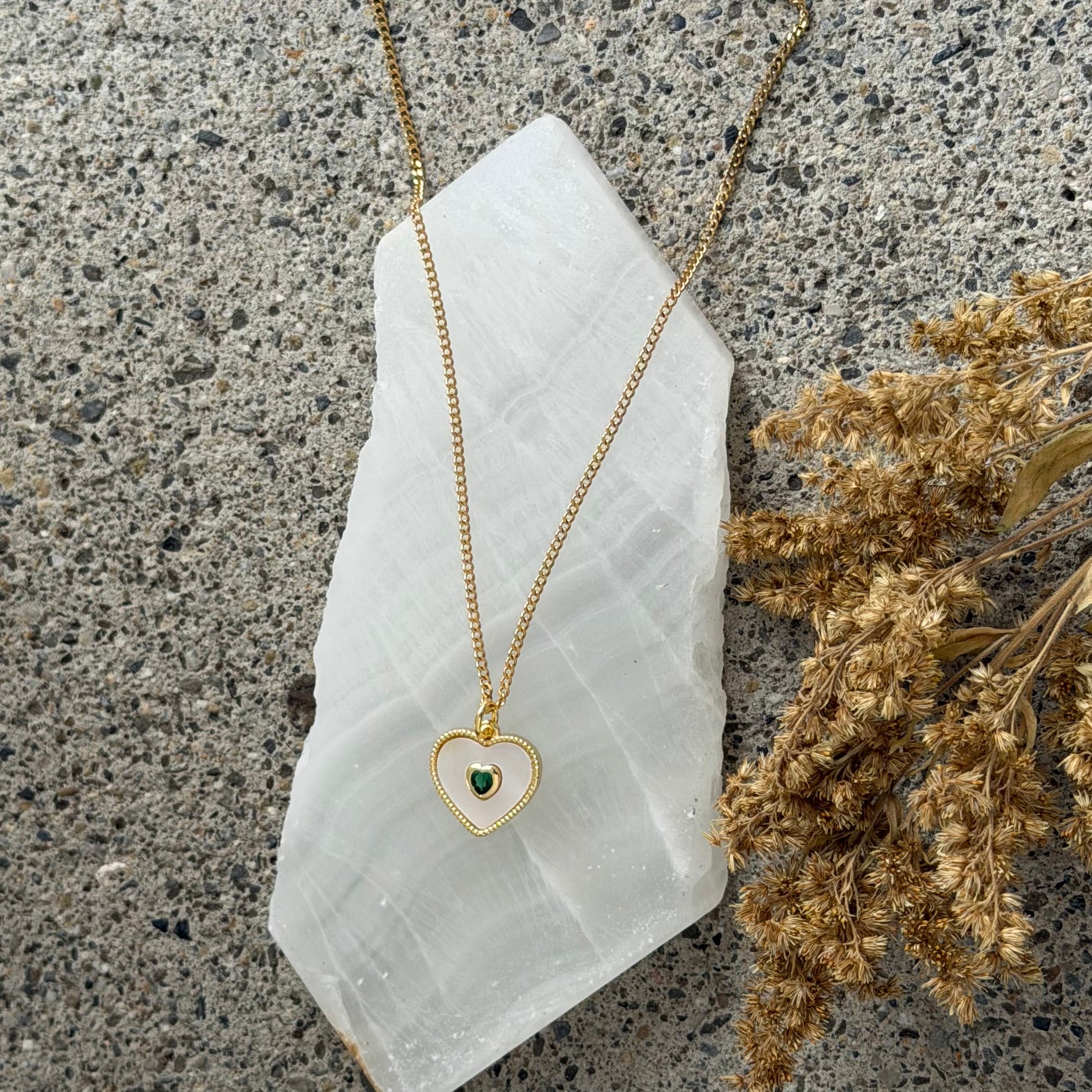 HEART MOTHER OF PEARL EMERALD GREEN STONE necklace