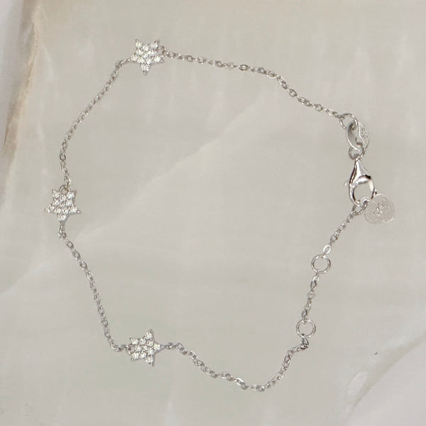 DAINTY CRYSTAL STAR bracelet