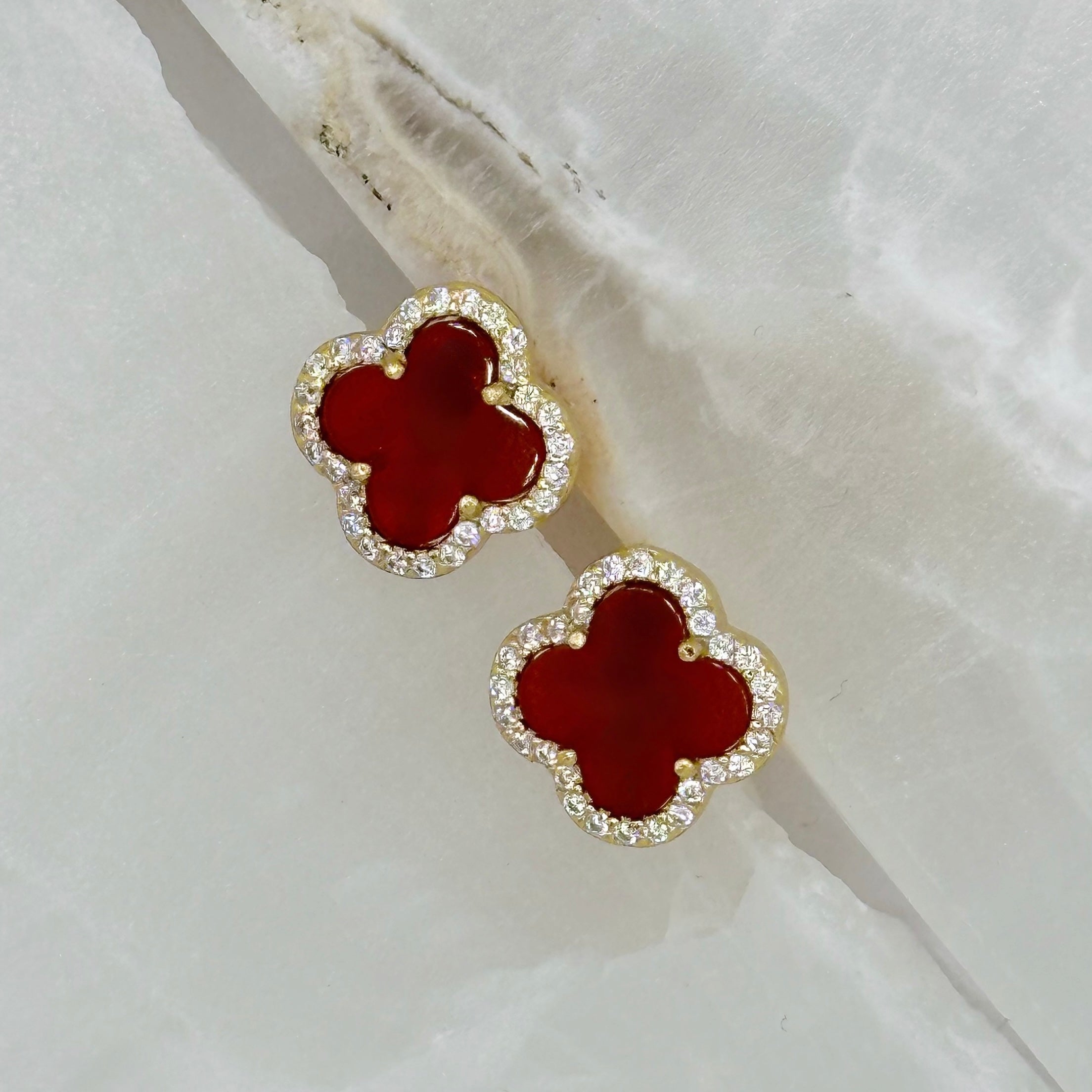 SILVER RED CRYSTAL CLOVER STUD earrings
